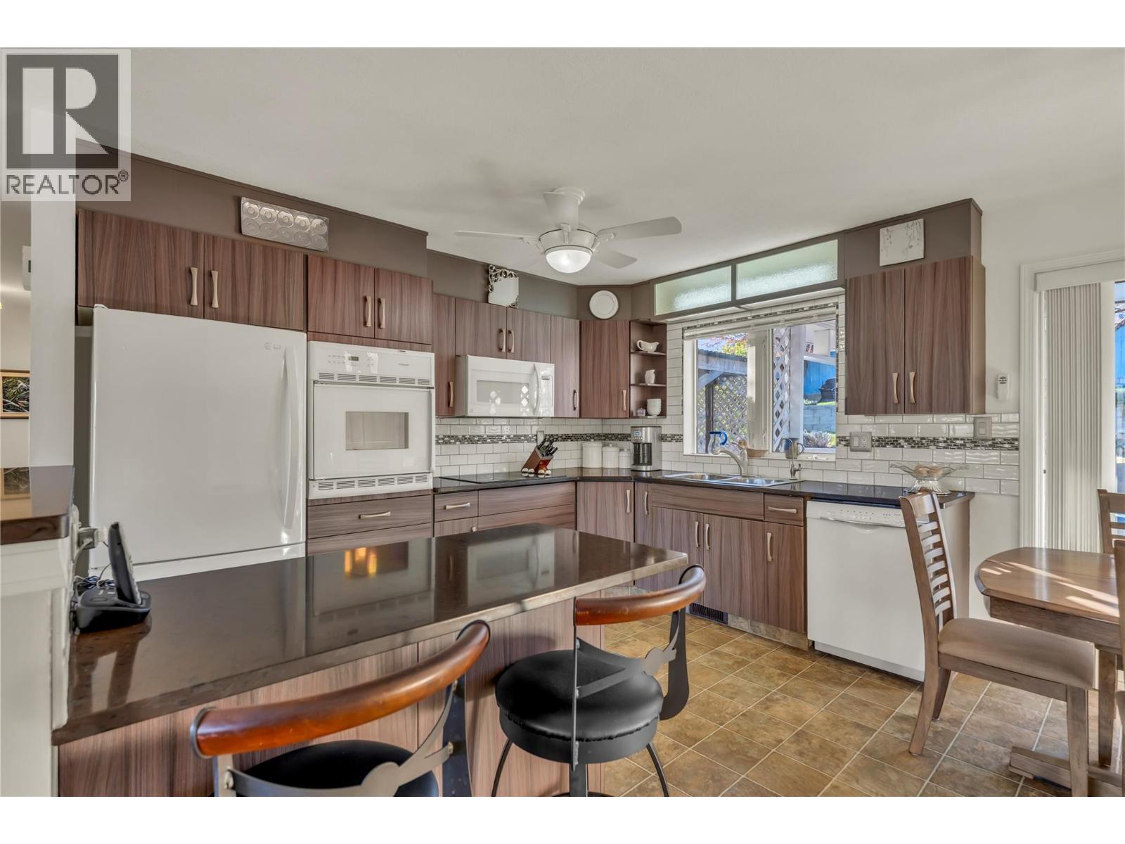  5878 Tulameen Street, Oliver