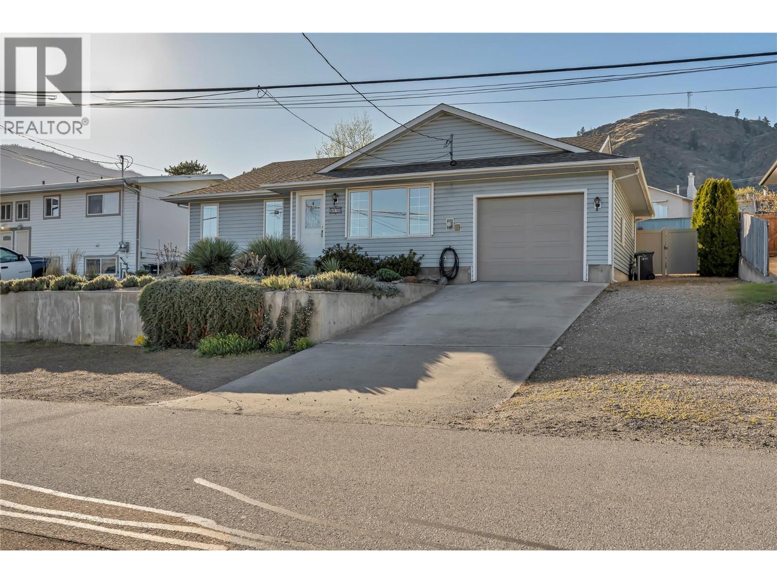  5878 Tulameen Street, Oliver