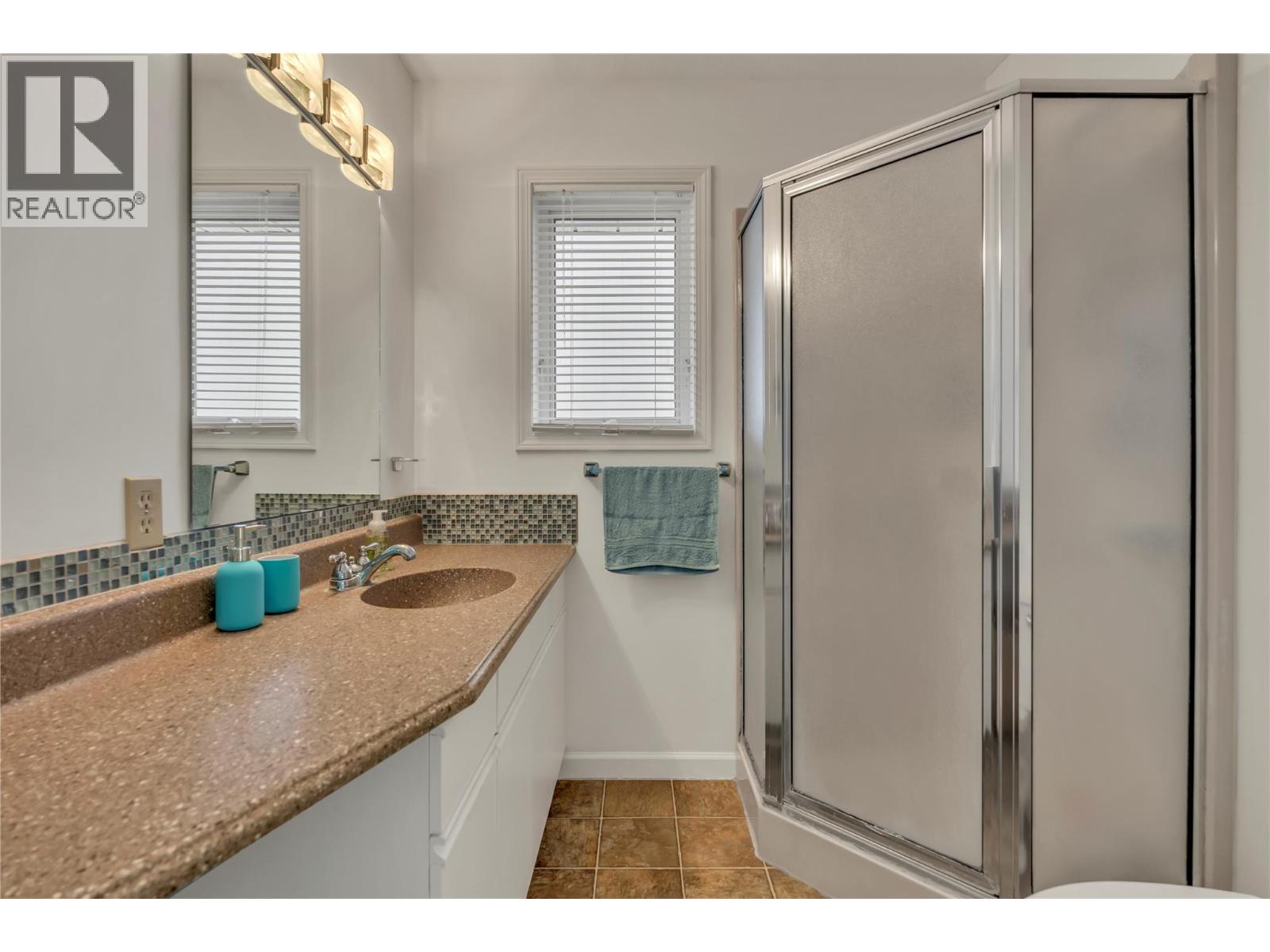  5878 Tulameen Street, Oliver