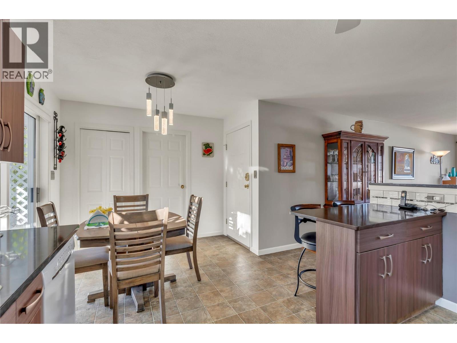 5878 Tulameen Street - 9