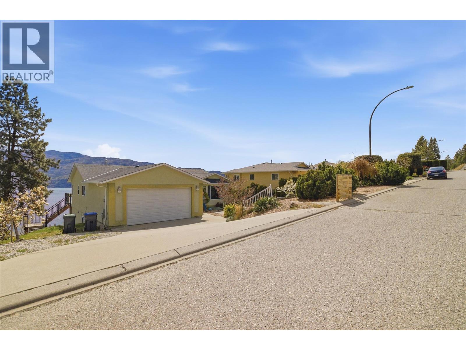 5245 Sutherland Road, Peachland