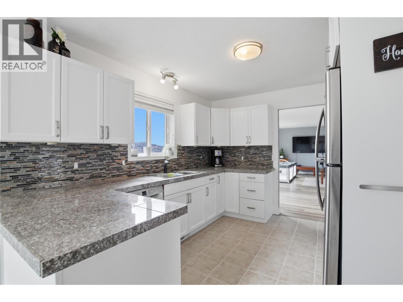 5245 Sutherland Road, Peachland