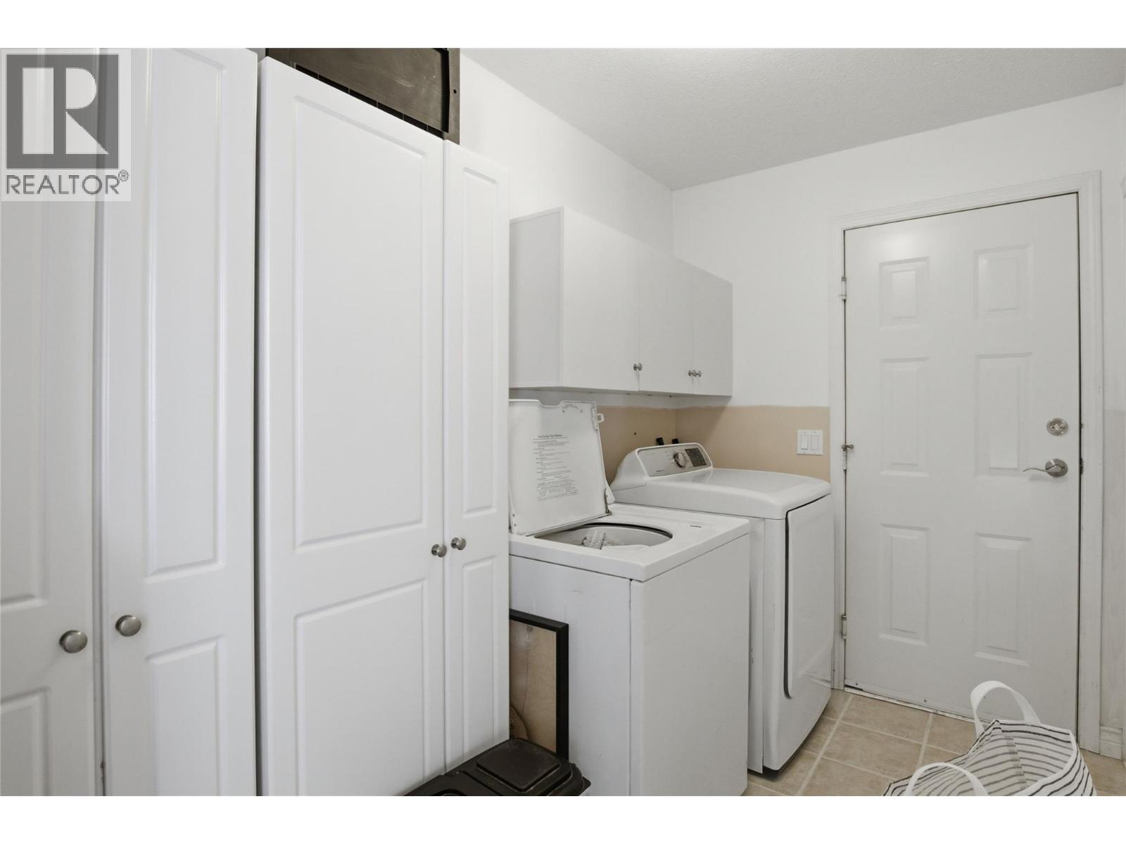 5245 Sutherland Road, Peachland