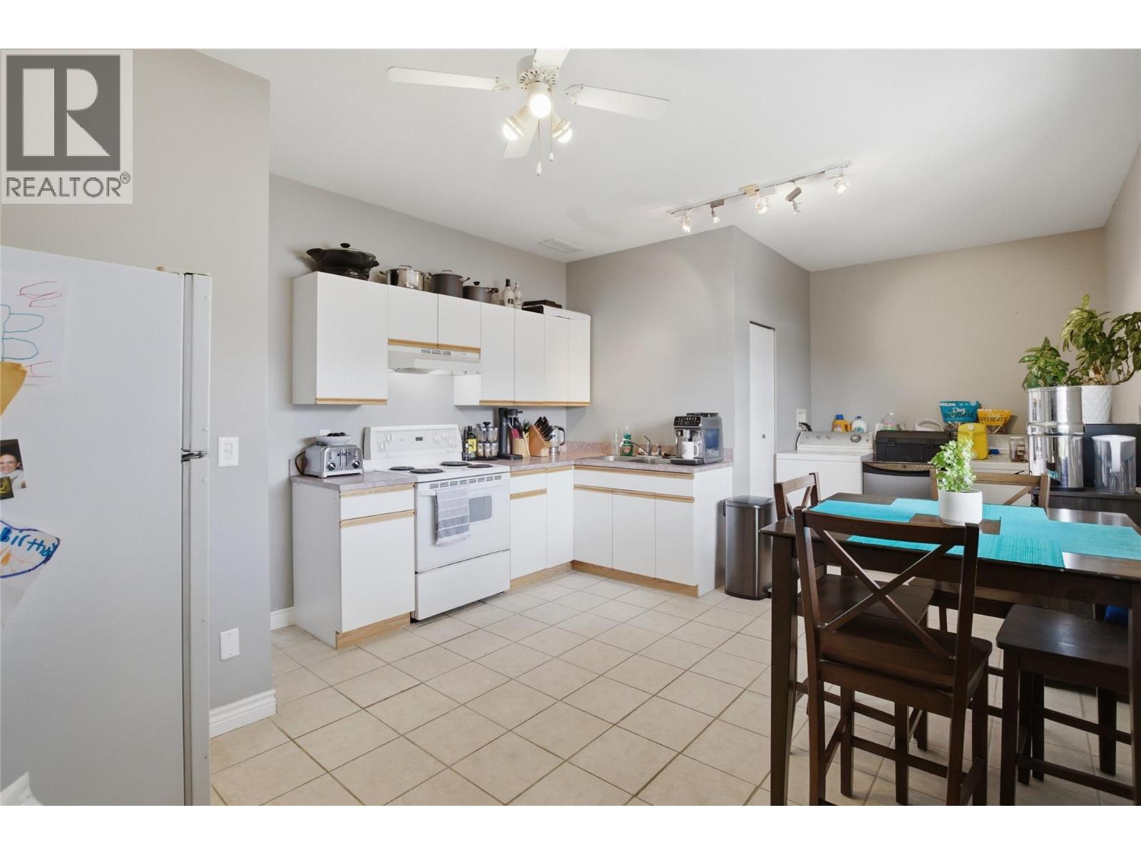 5245 Sutherland Road, Peachland