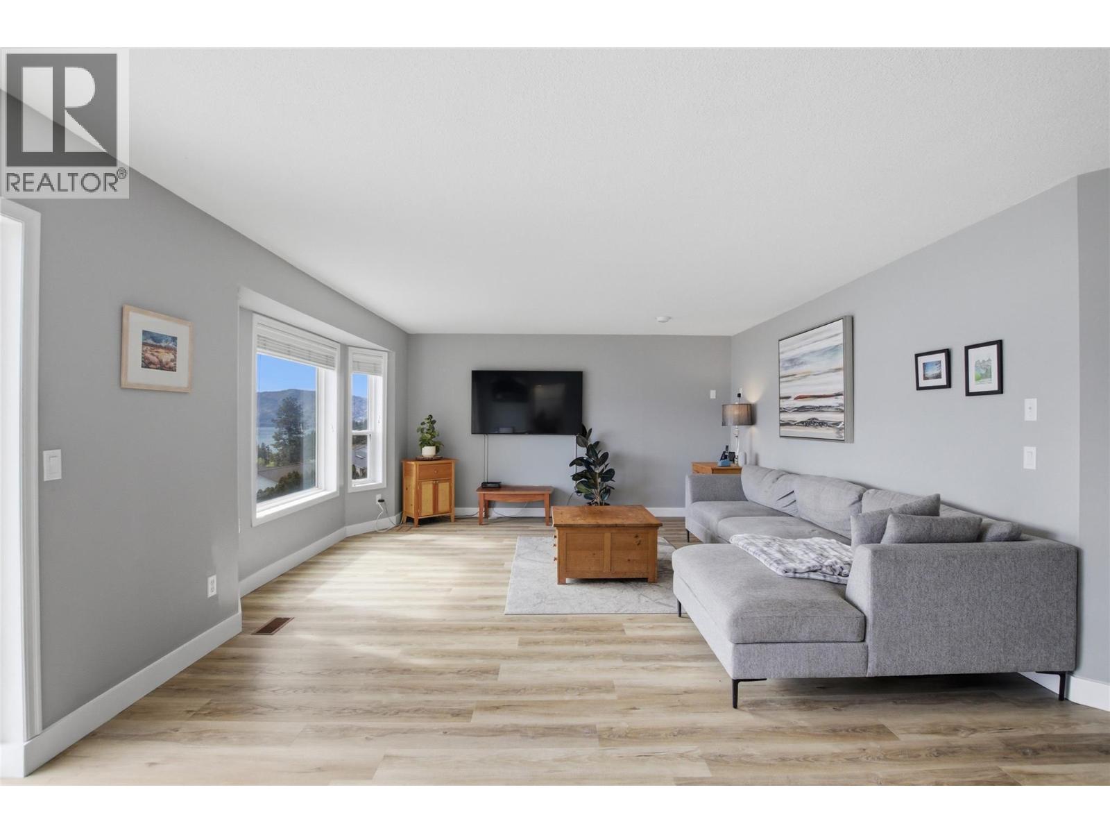 5245 Sutherland Road, Peachland