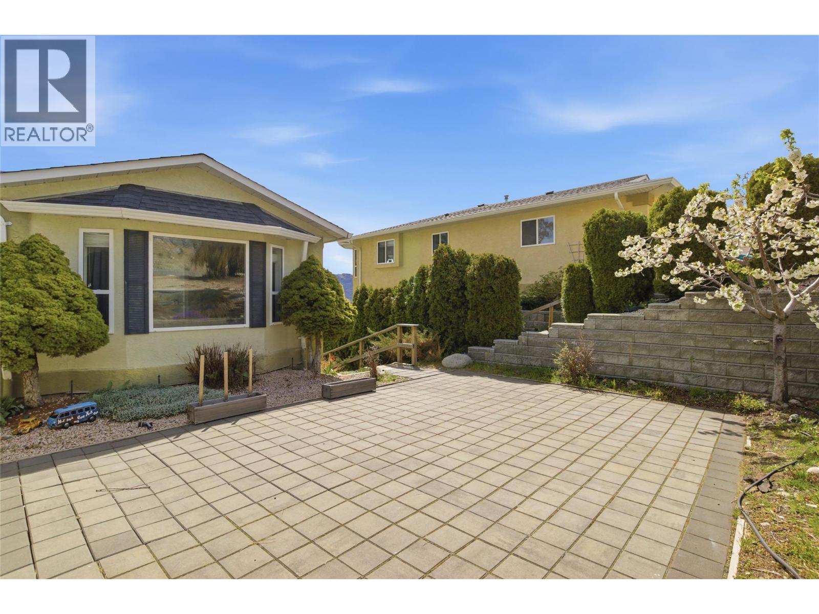 5245 Sutherland Road, Peachland