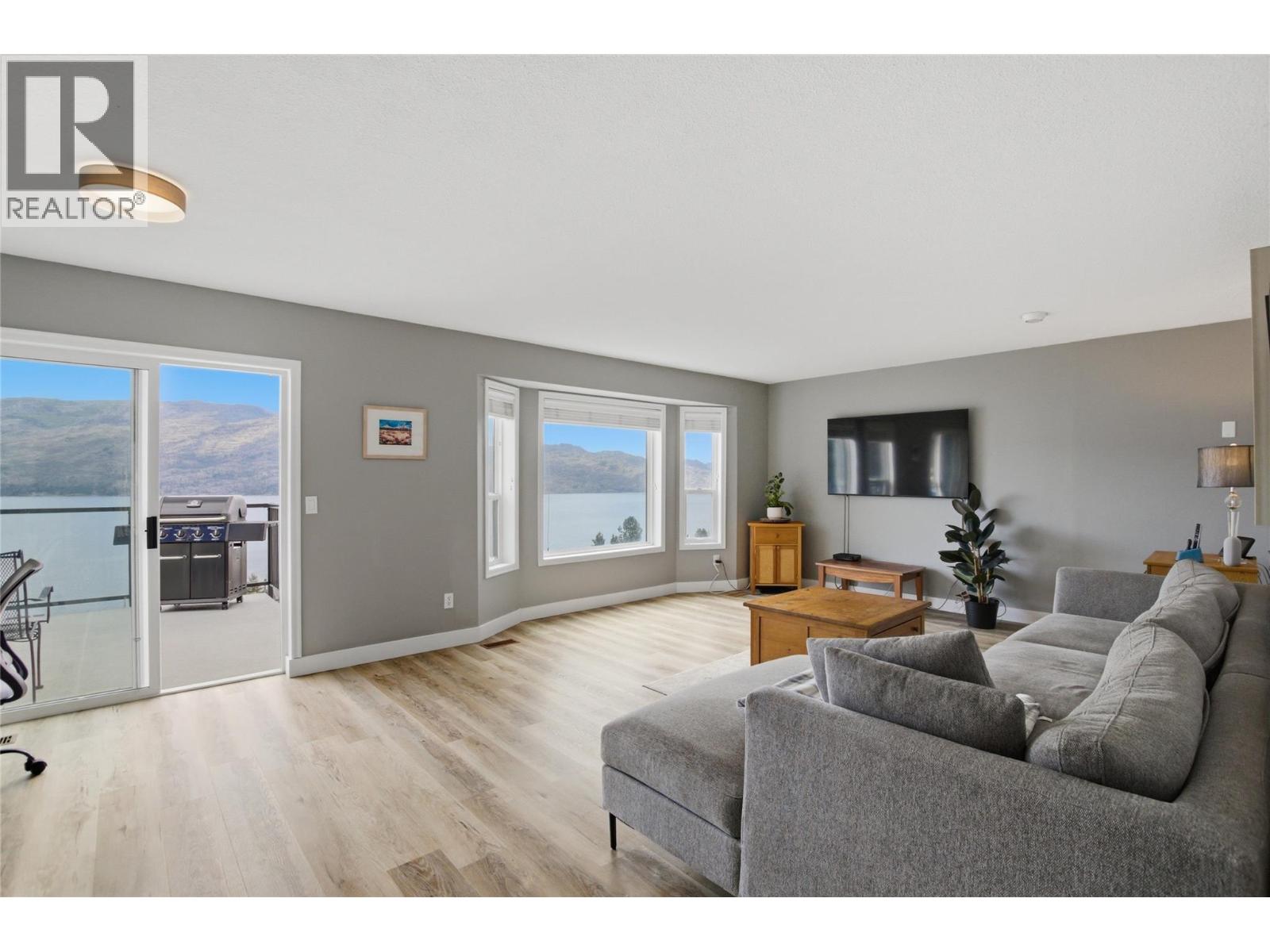 5245 Sutherland Road, Peachland