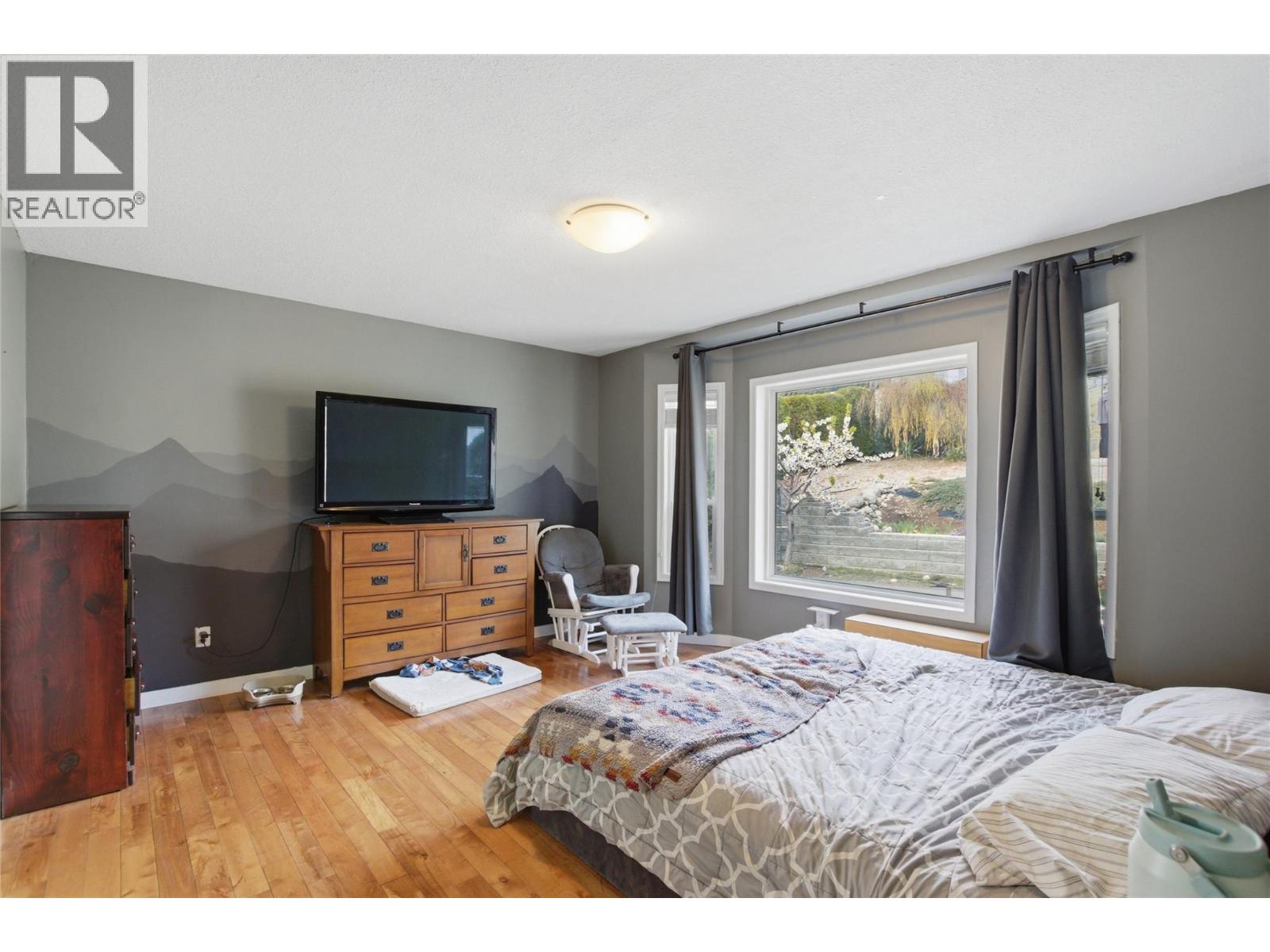 5245 Sutherland Road, Peachland