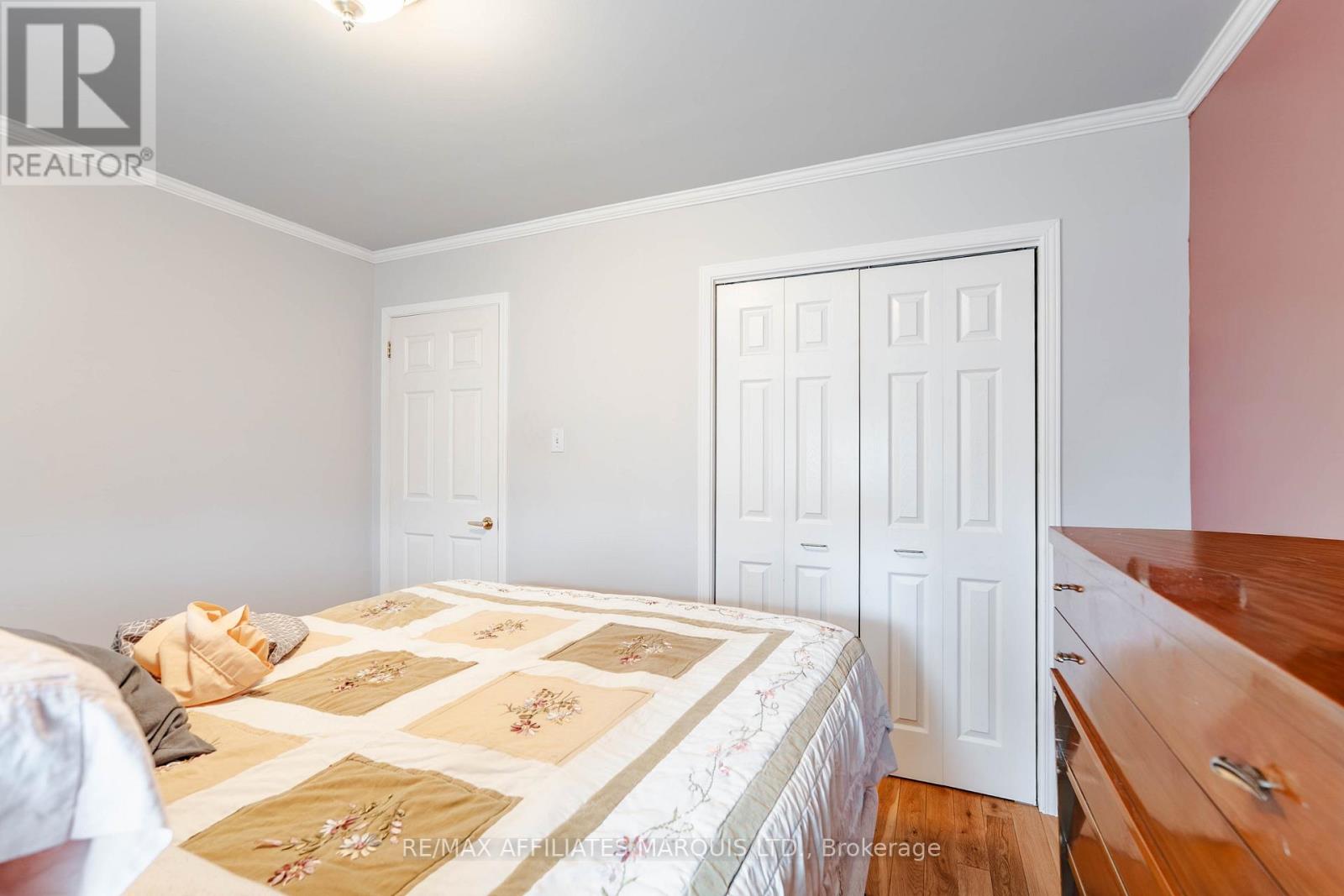 847 GLENGARRY BOULEVARD — photo 20