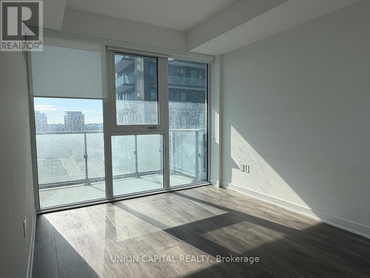 1201 - 105 ONEIDA CRESCENT