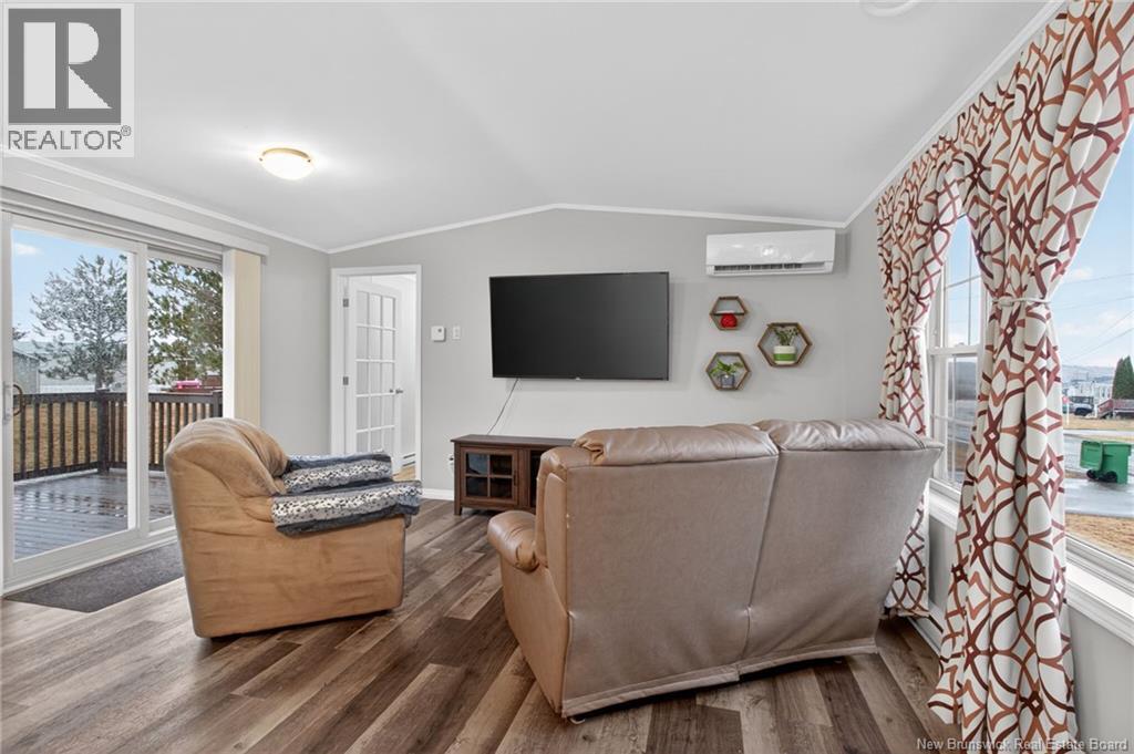 151 Ulysse Drive - 11