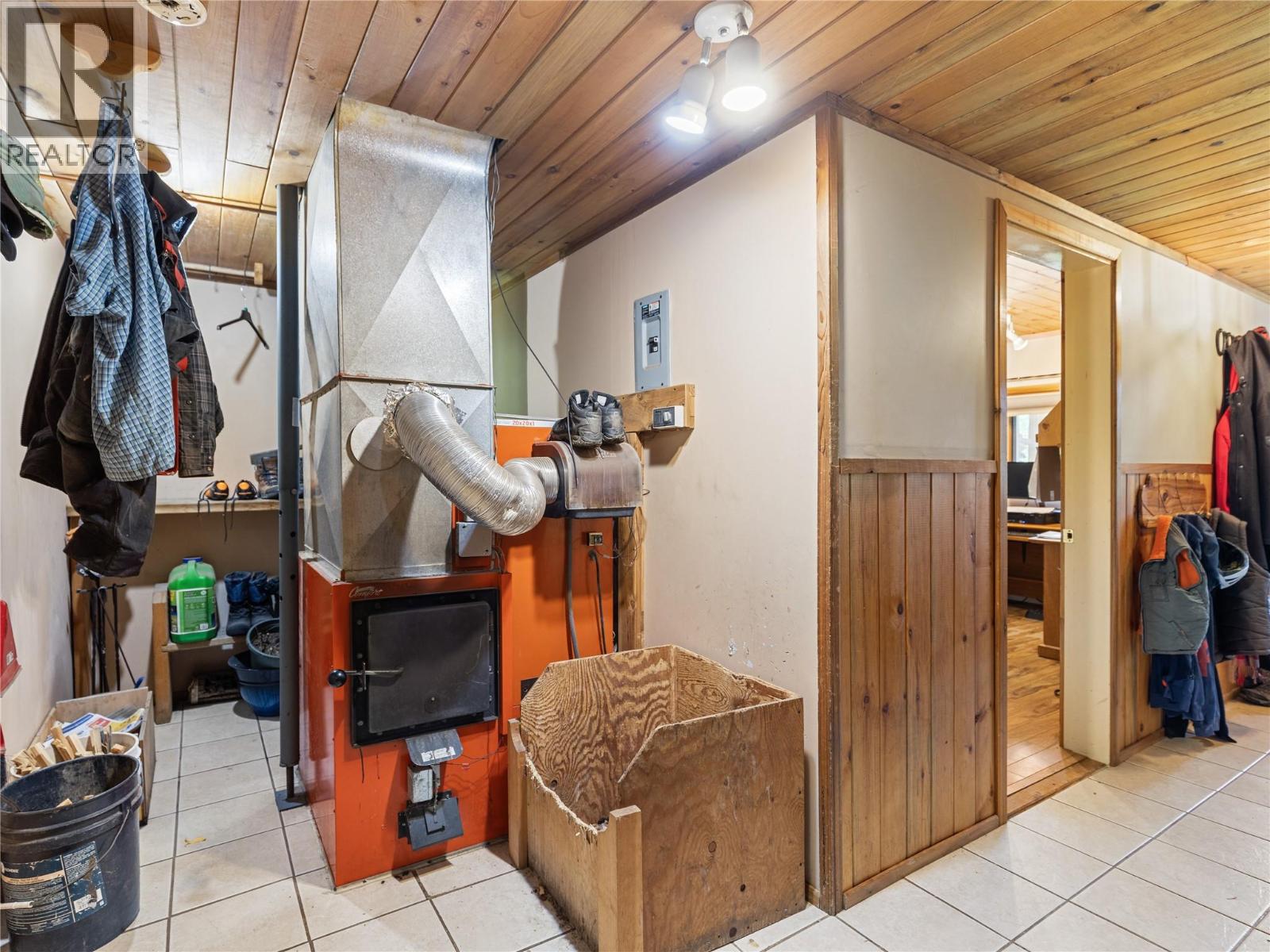 6177 TROUT CREEK ROAD - 24