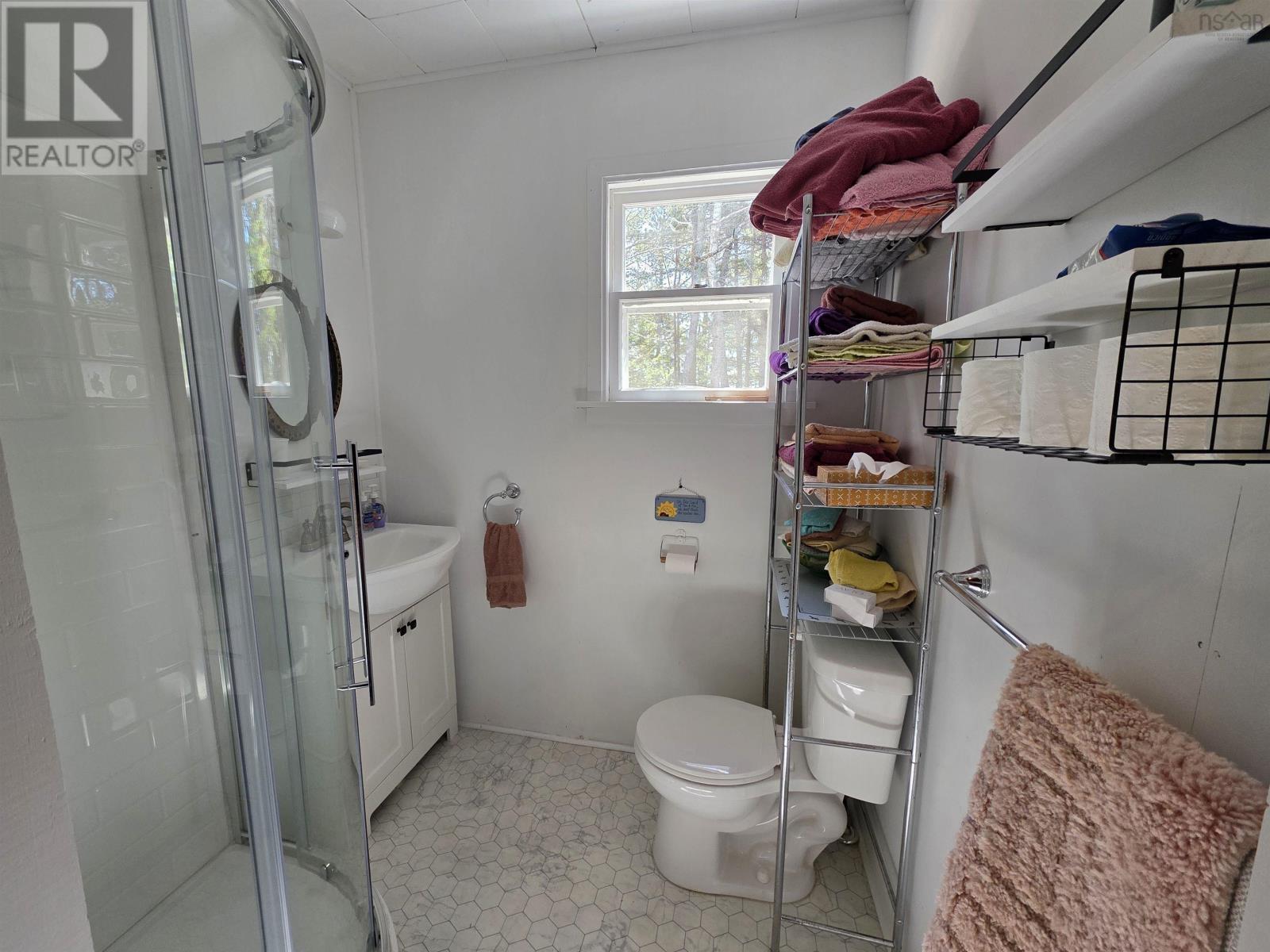 Property 20 of 26 of 4623 Highway 10