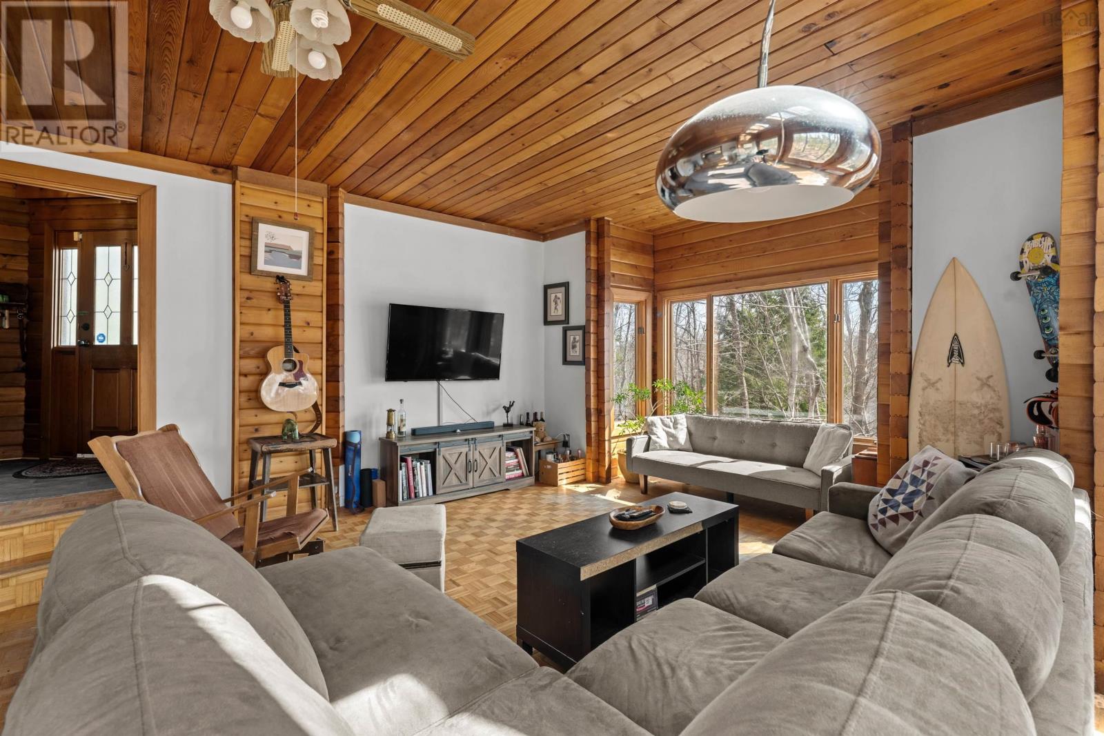 Property 8 of 49 of 384 Lockview Road