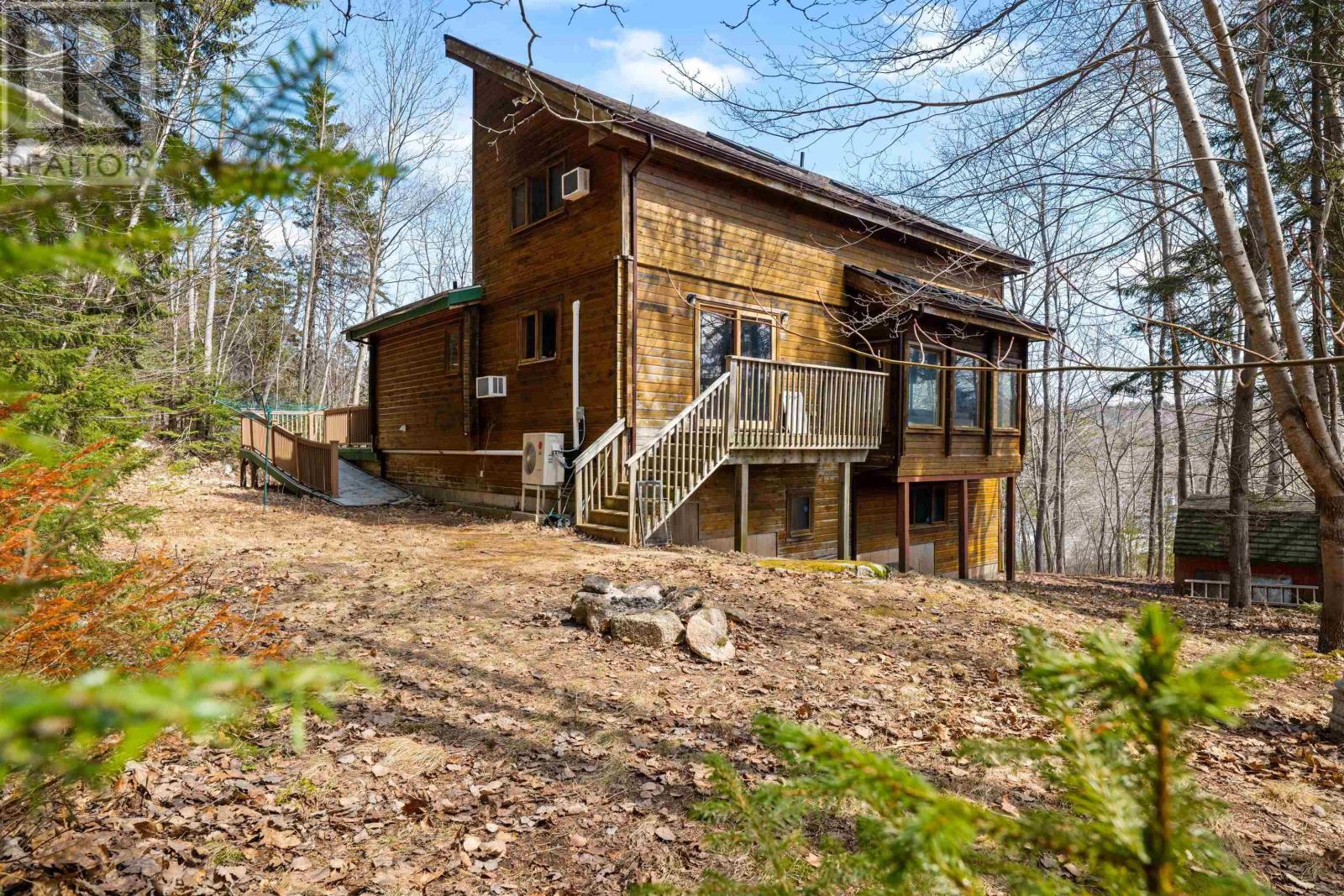 Property 42 of 49 of 384 Lockview Road