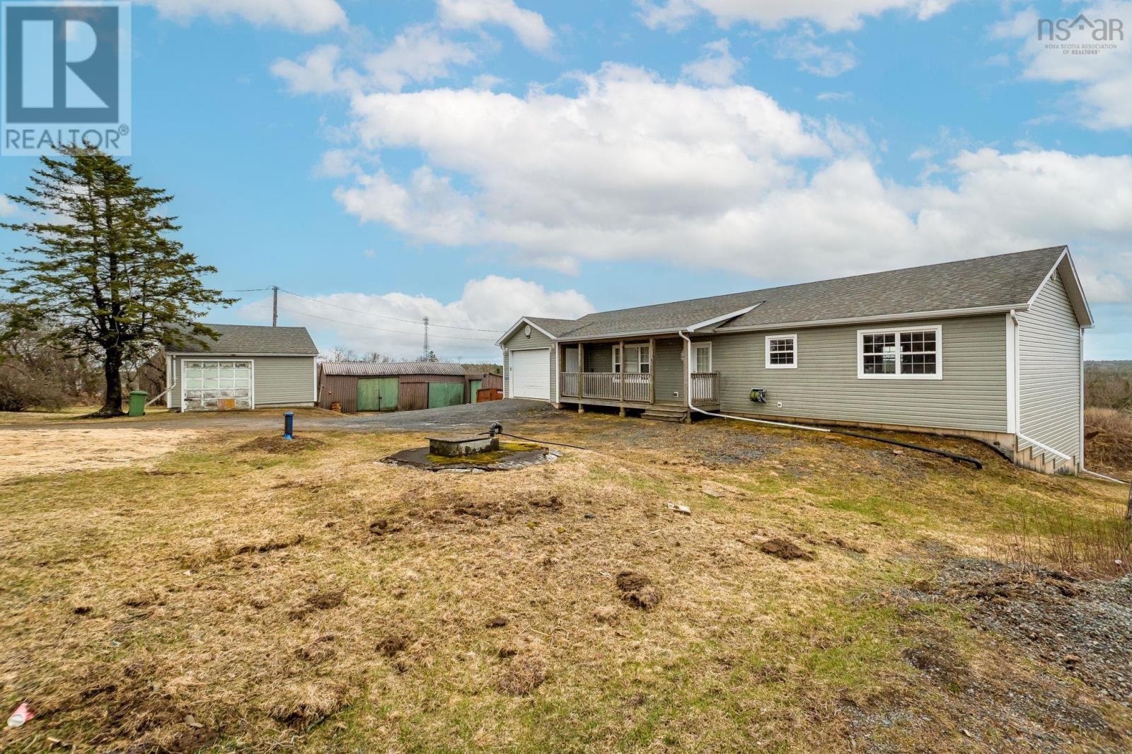 Property 32 of 36 of 1752 Hammonds Plains Road