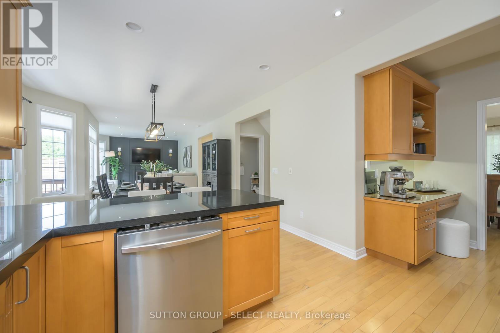 45 SHAW VALLEY DRIVE — photo 21