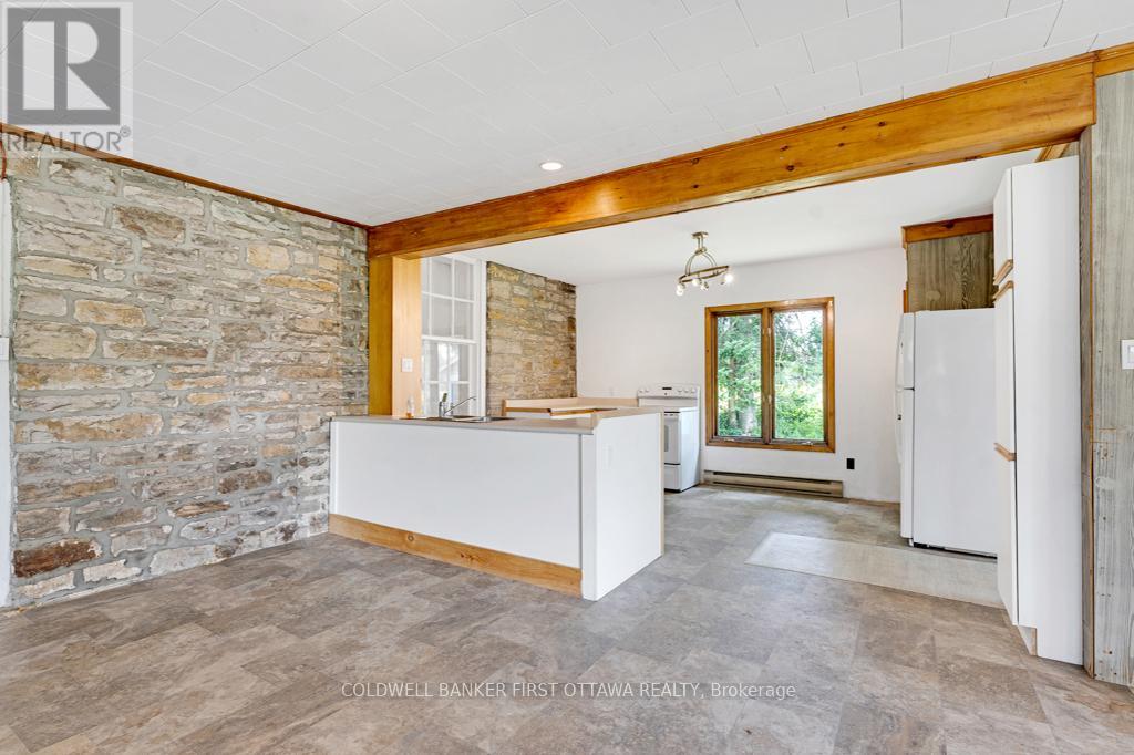 Great room - kitchen