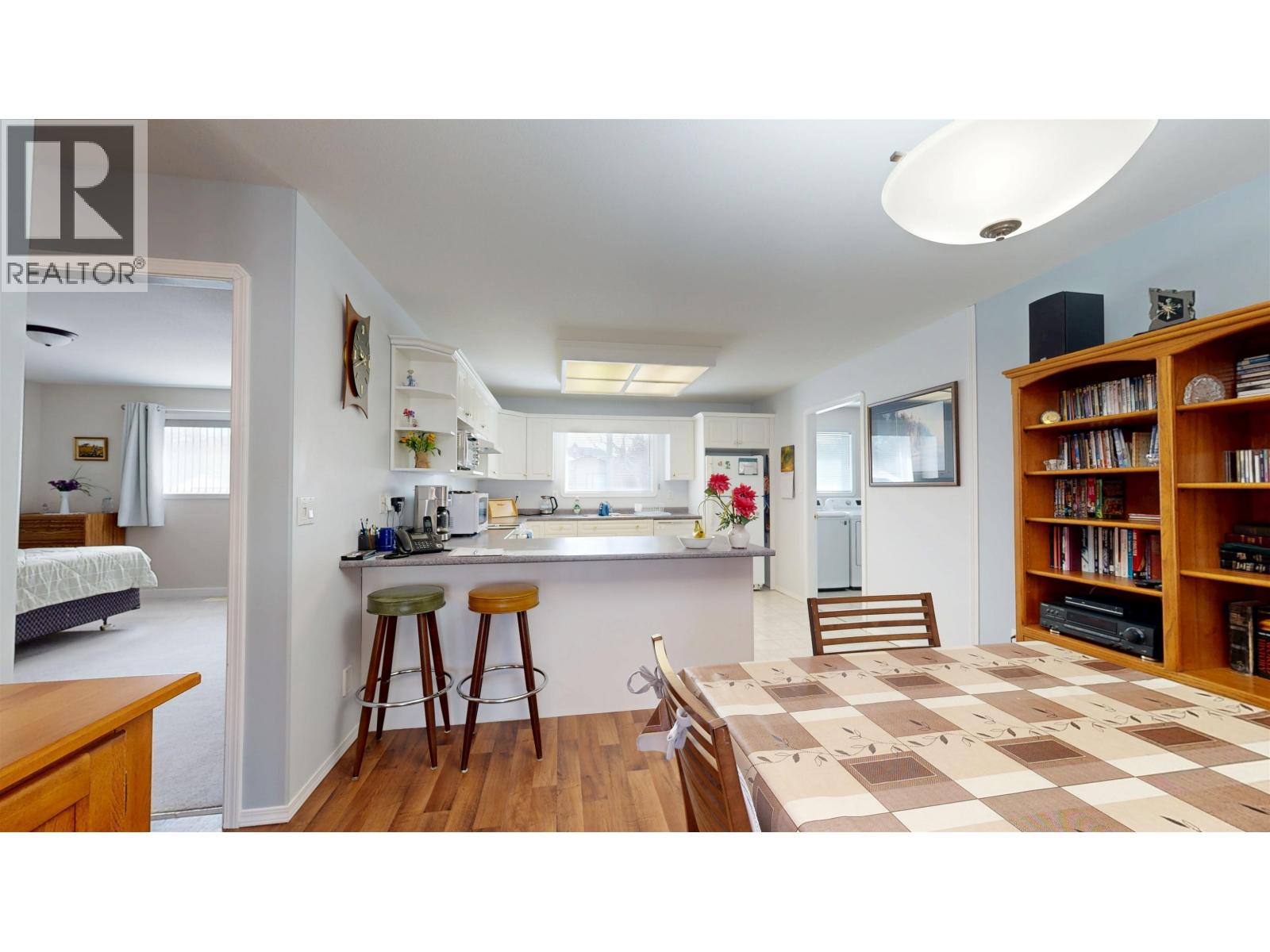 #1 814 CARIBOO TRAIL - 11