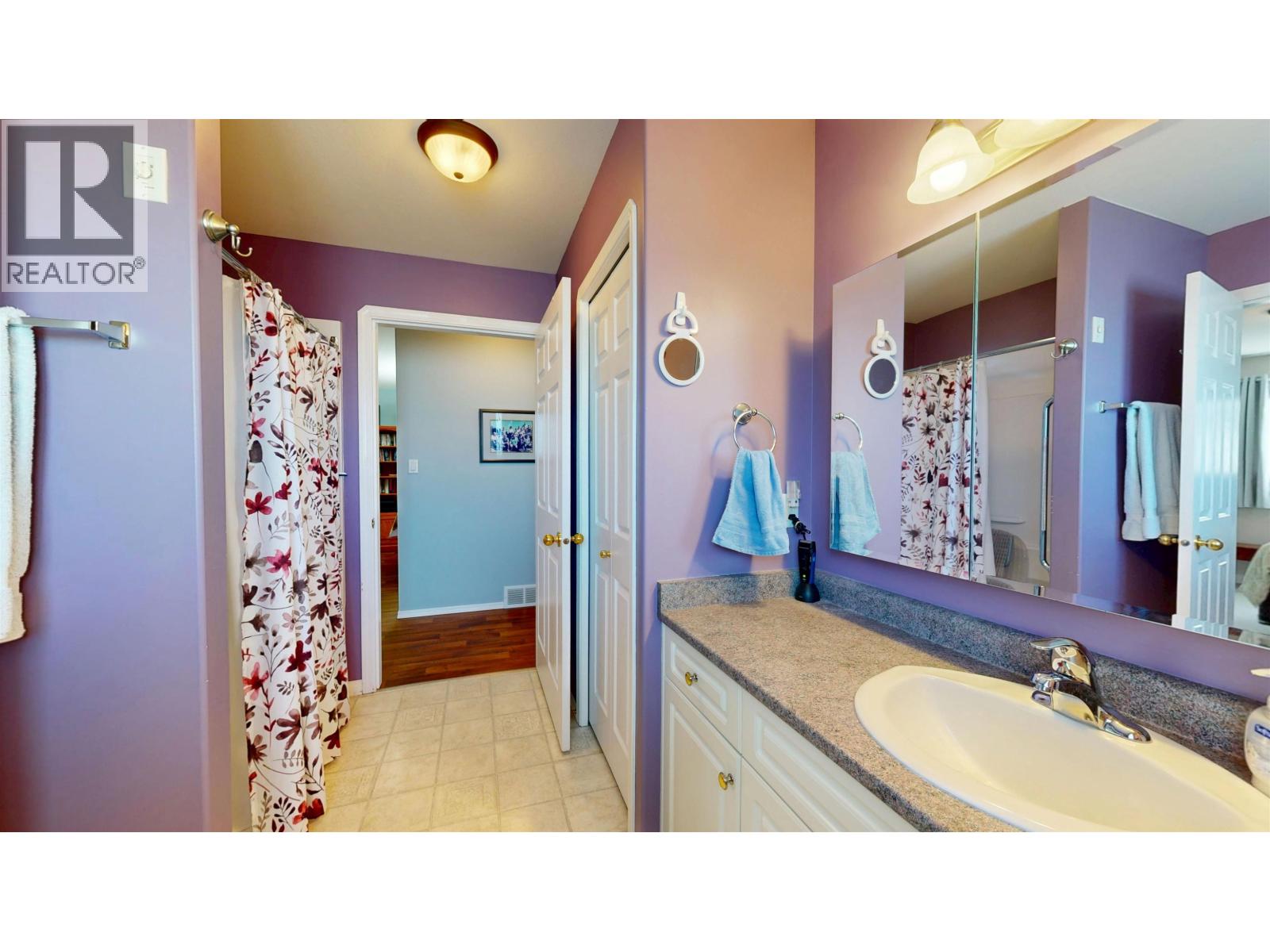 #1 814 CARIBOO TRAIL - 16