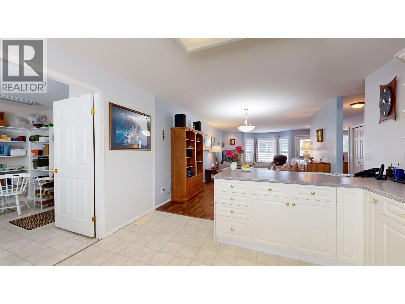 #1 814 CARIBOO TRAIL - 20