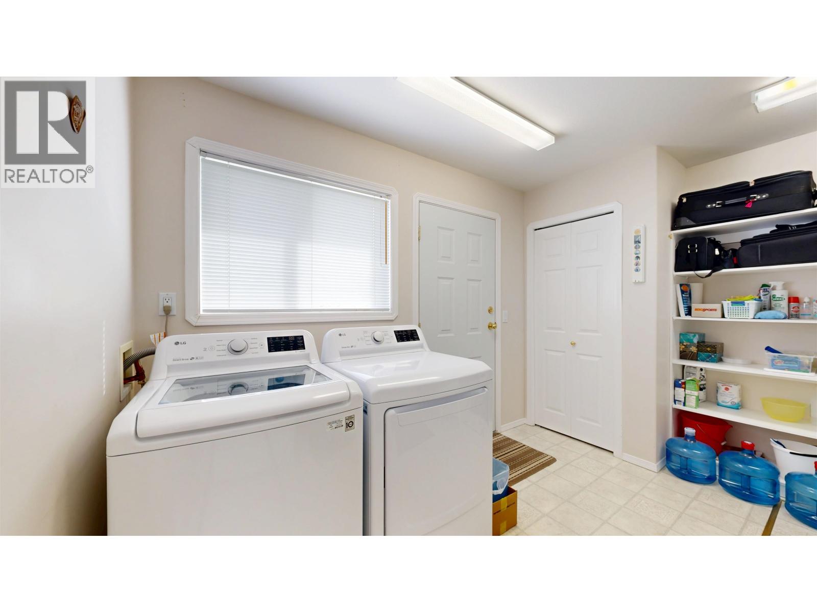 #1 814 CARIBOO TRAIL - 21