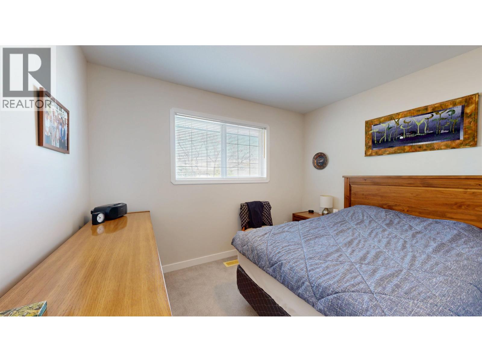 #1 814 CARIBOO TRAIL - 24