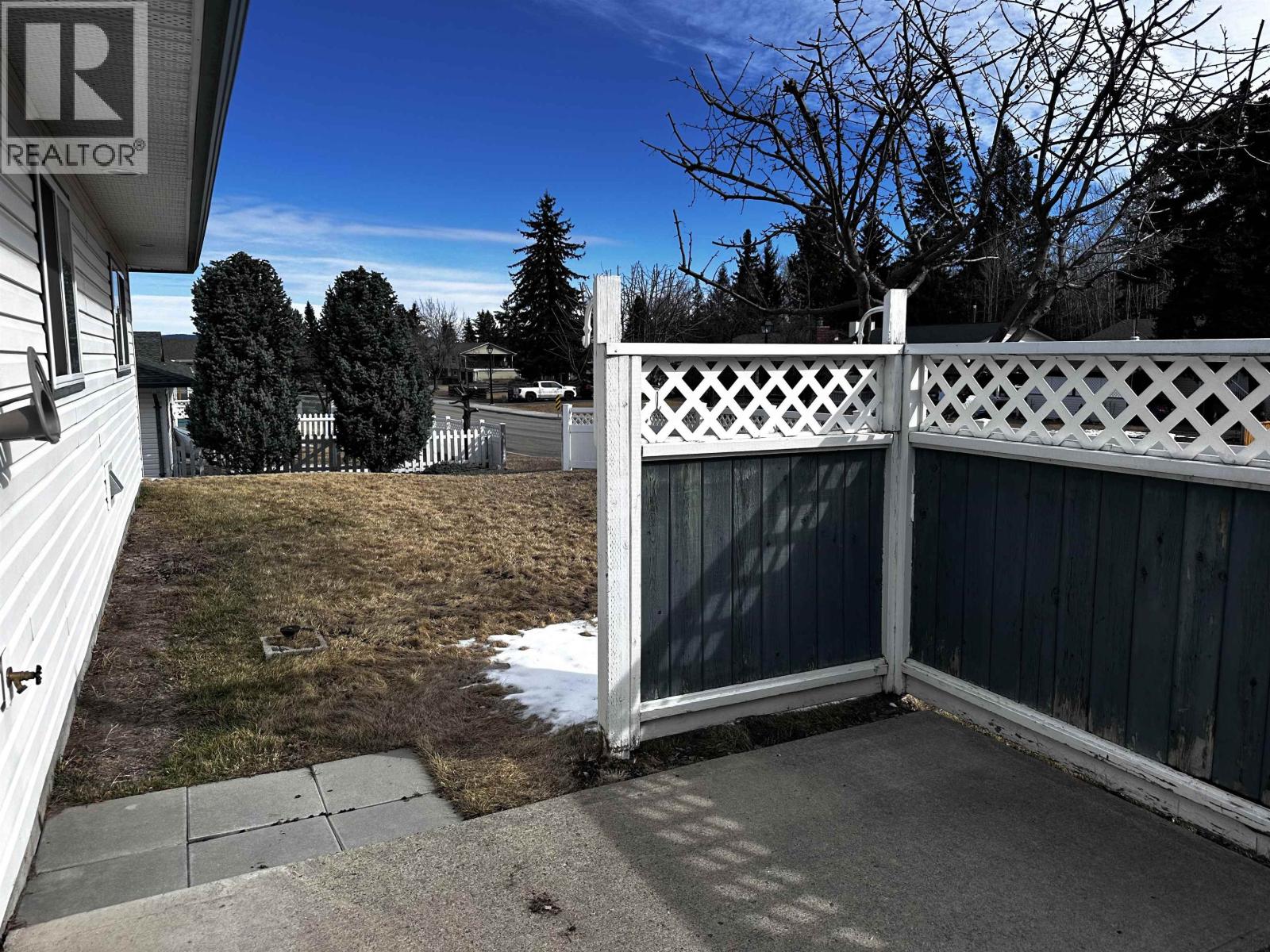 #1 814 CARIBOO TRAIL - Image 3