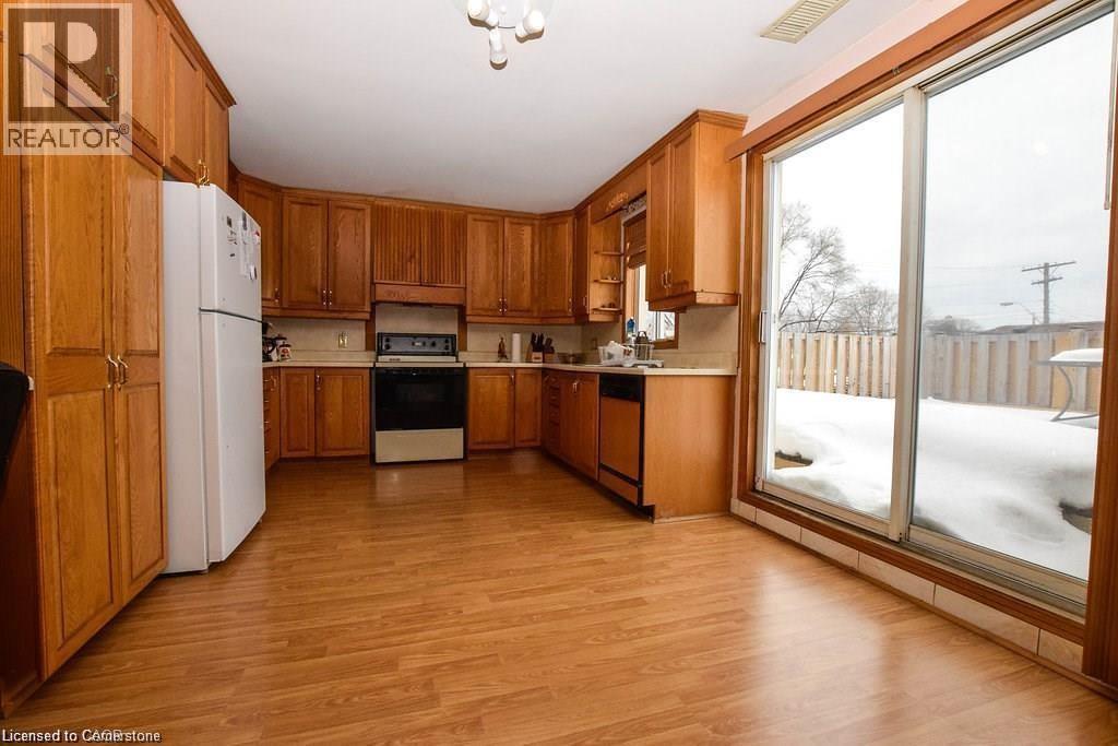 120 PARKDALE Avenue N, Hamilton, Ontario, L8H5W9 — Photo 33