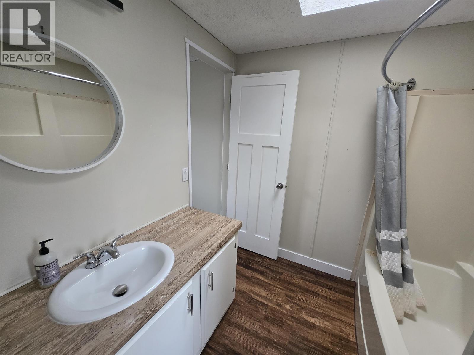 #42 634 ELM STREET - 16