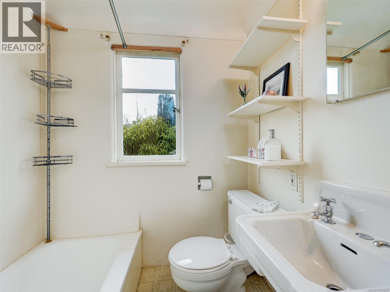 2522 VANCOUVER ST - 14