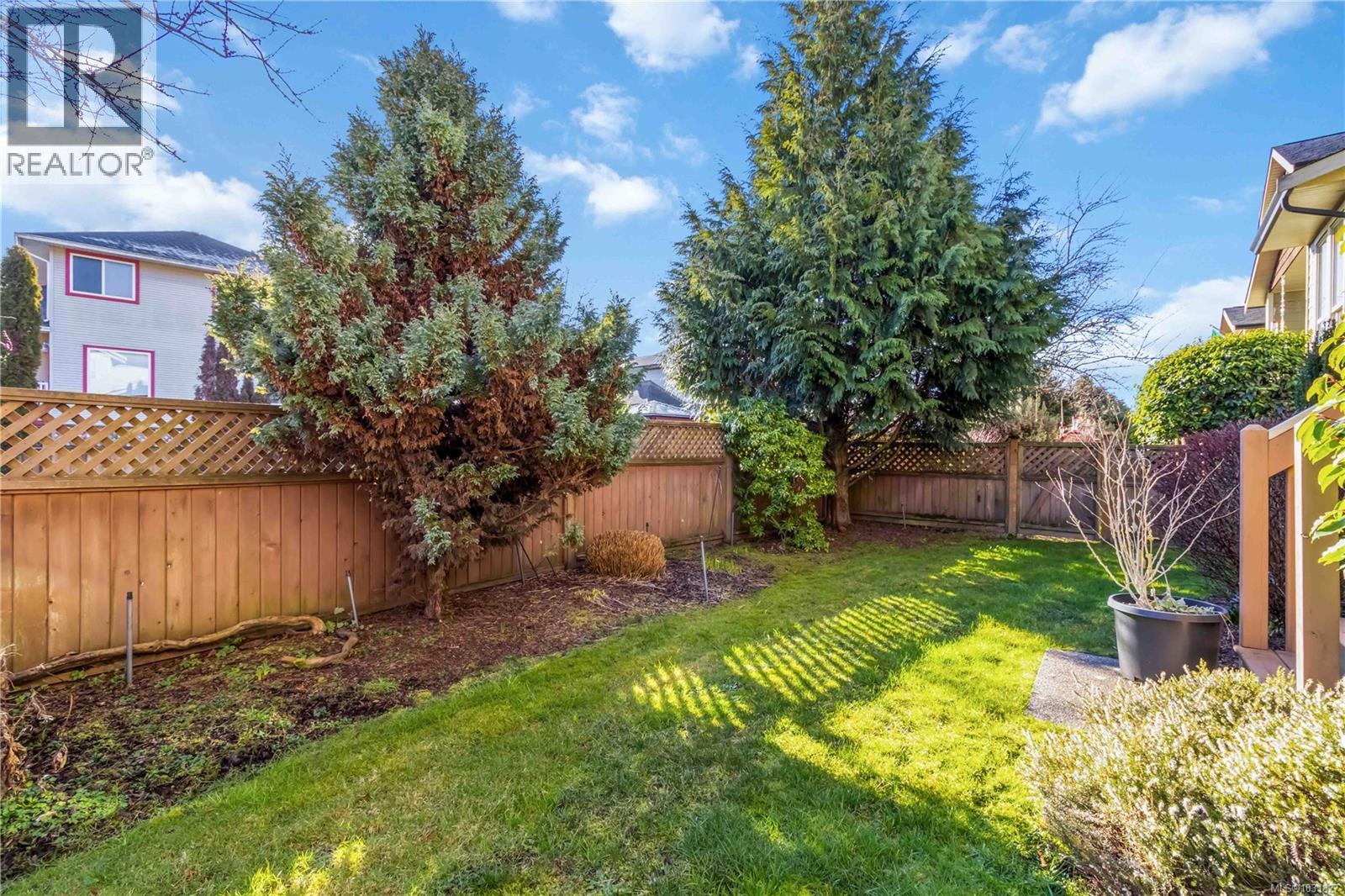 #107 2253 TOWNSEND RD - 35