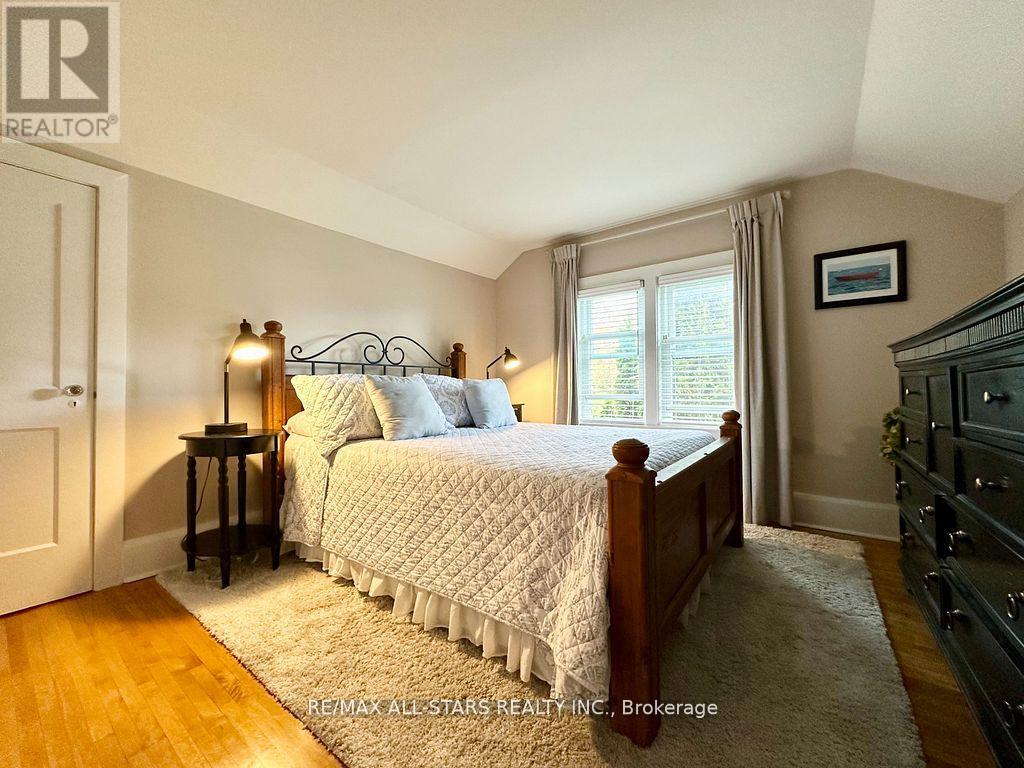 18 JOSEPH STREET — photo 37