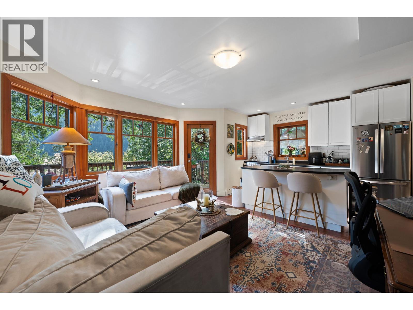 6524 WELLINGTON AVENUE, West Vancouver