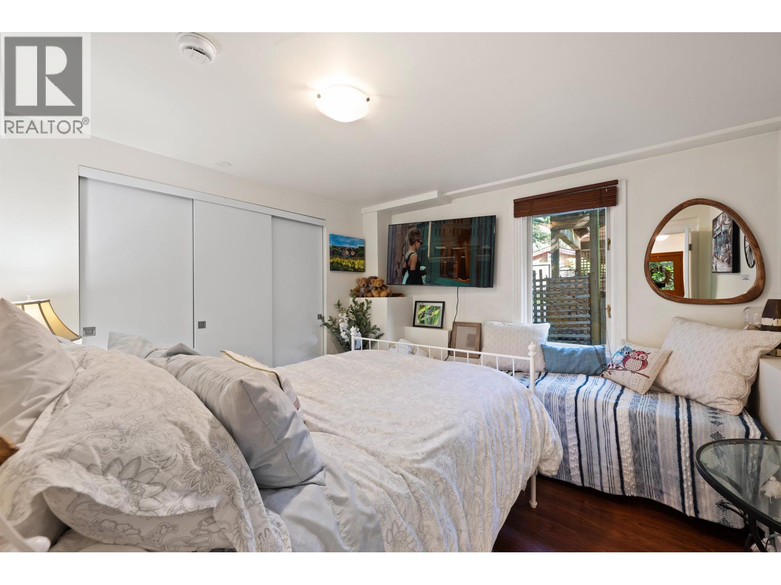 6524 WELLINGTON AVENUE, West Vancouver