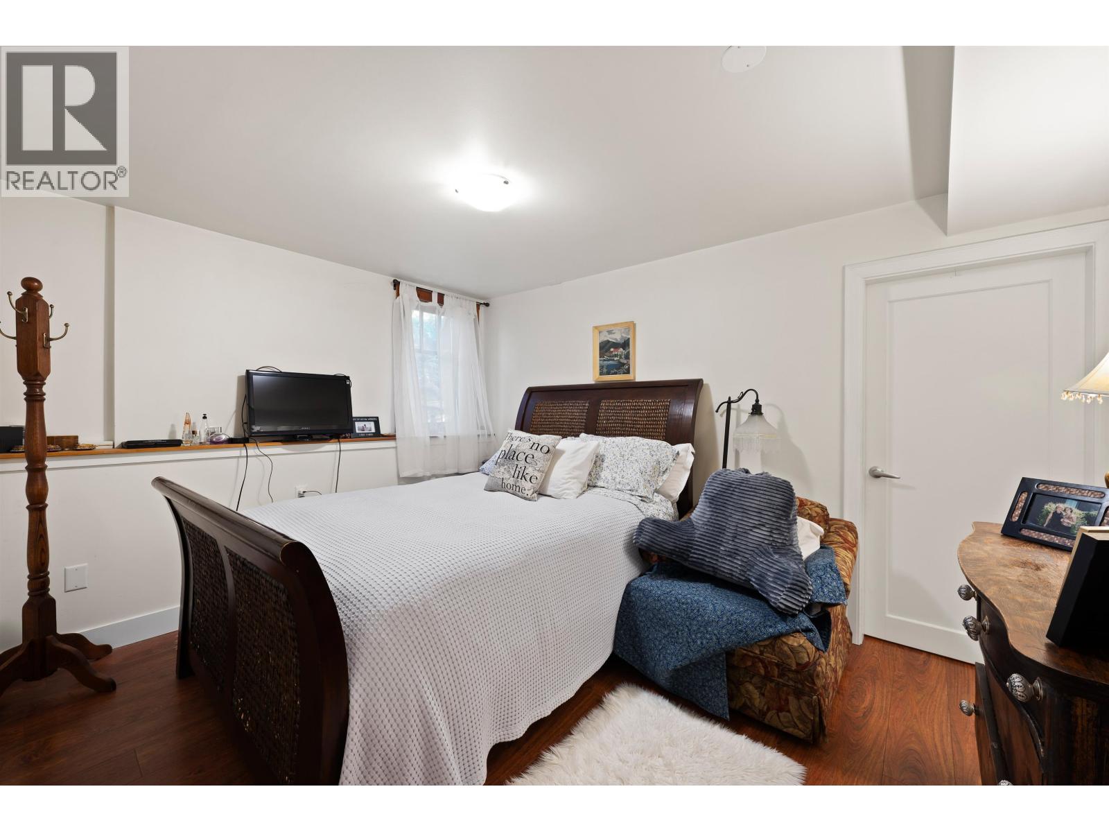 6524 WELLINGTON AVENUE, West Vancouver