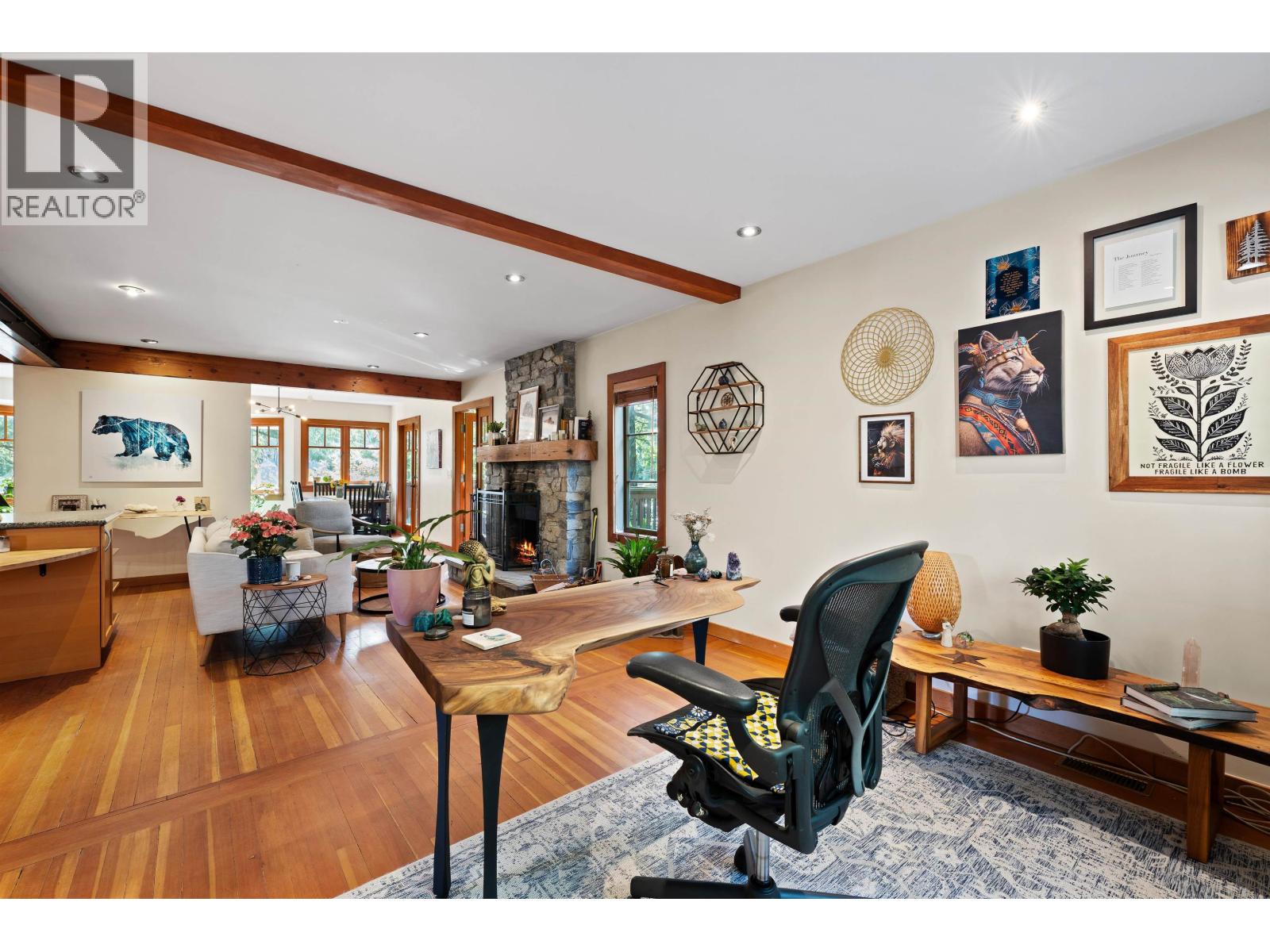 6524 WELLINGTON AVENUE, West Vancouver