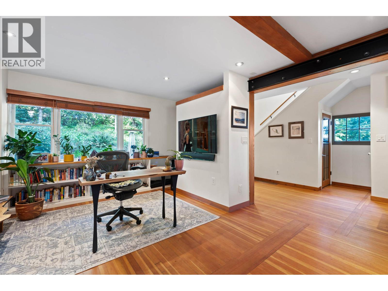 6524 WELLINGTON AVENUE, West Vancouver