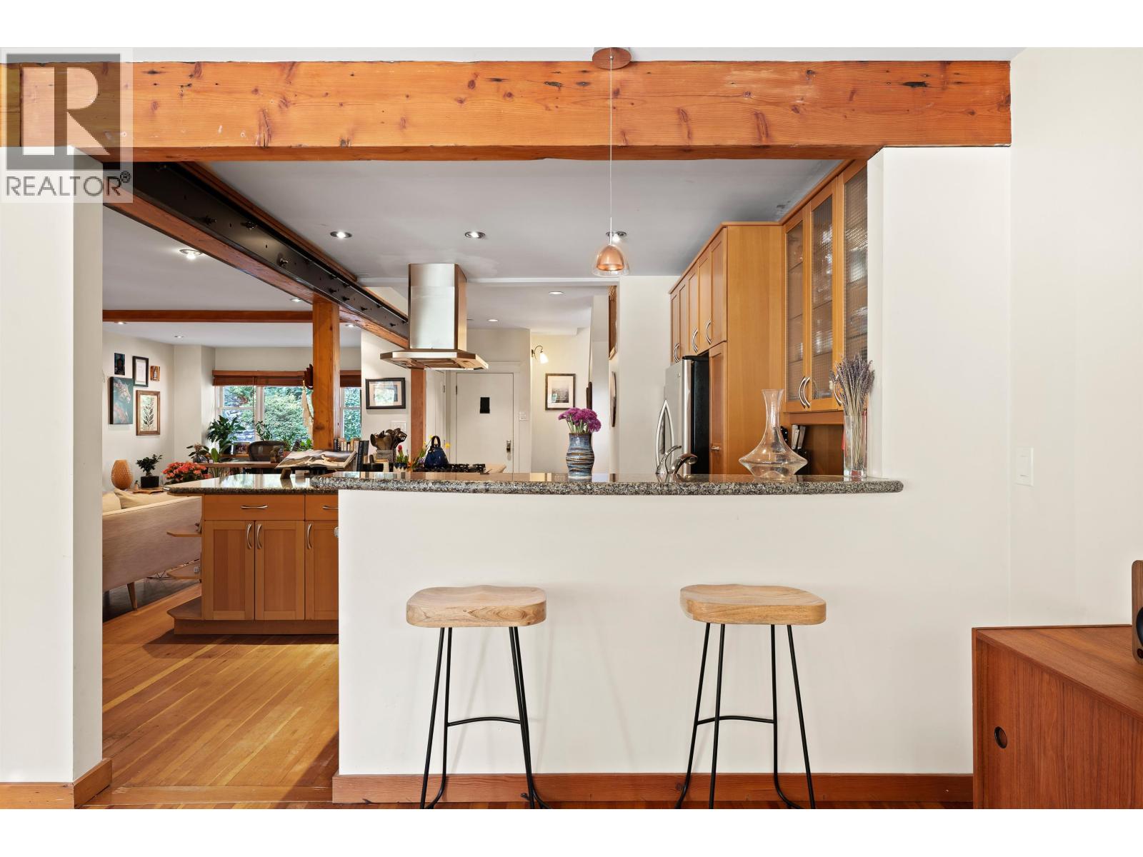 6524 WELLINGTON AVENUE, West Vancouver