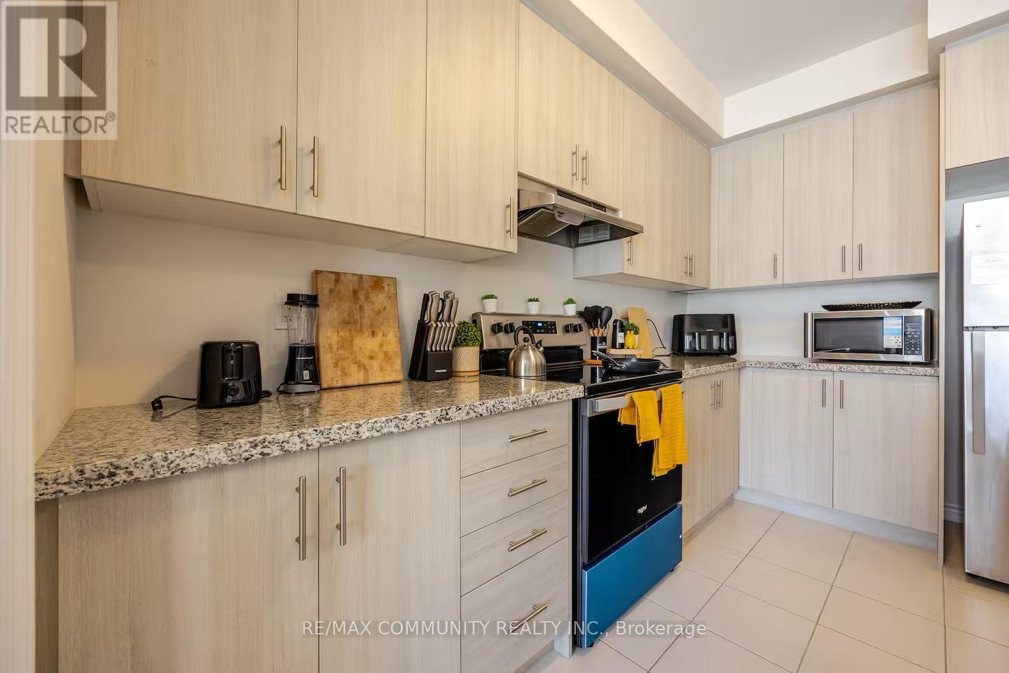 10243 HUNTINGTON ROAD - 8
