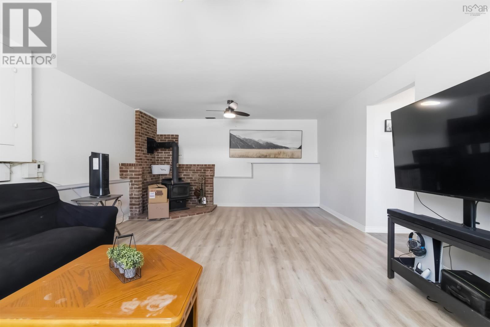 Property 8 of 48 of 6 Rothsay Court