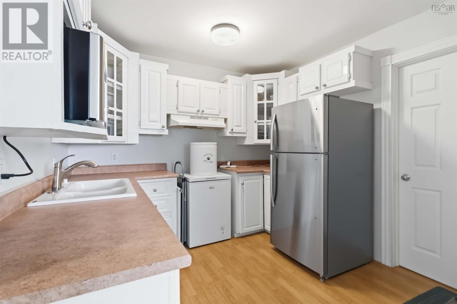 Property 18 of 48 of 6 Rothsay Court