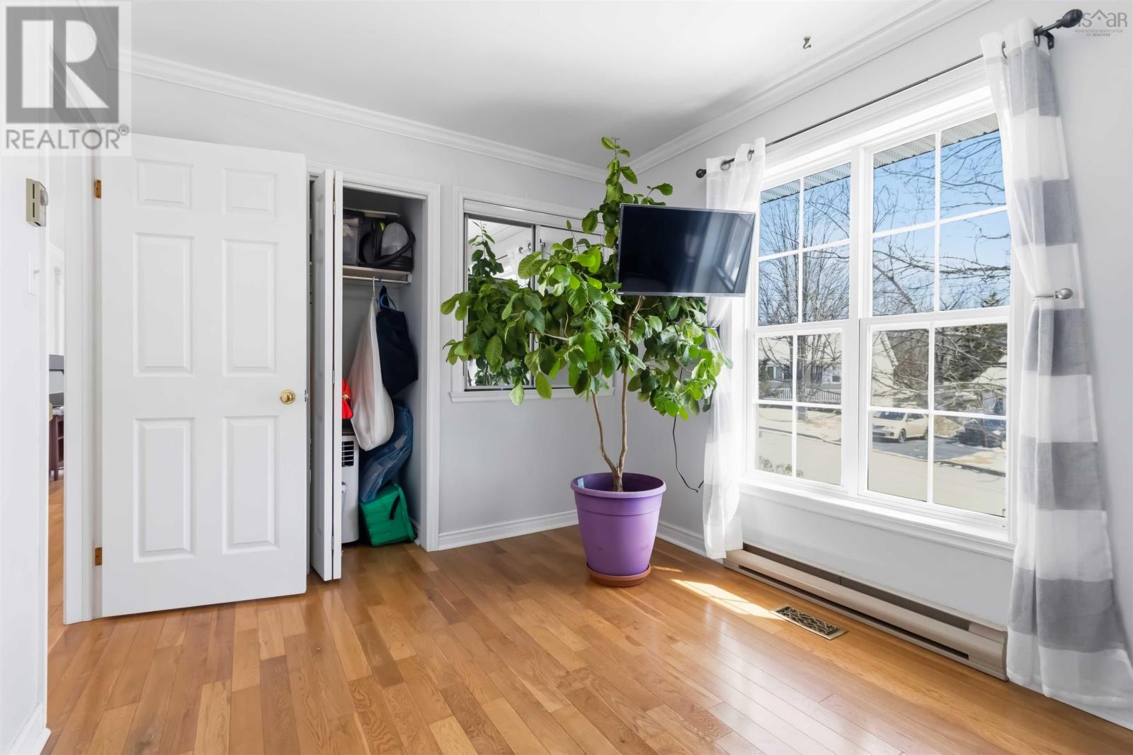 Property 4 of 48 of 6 Rothsay Court