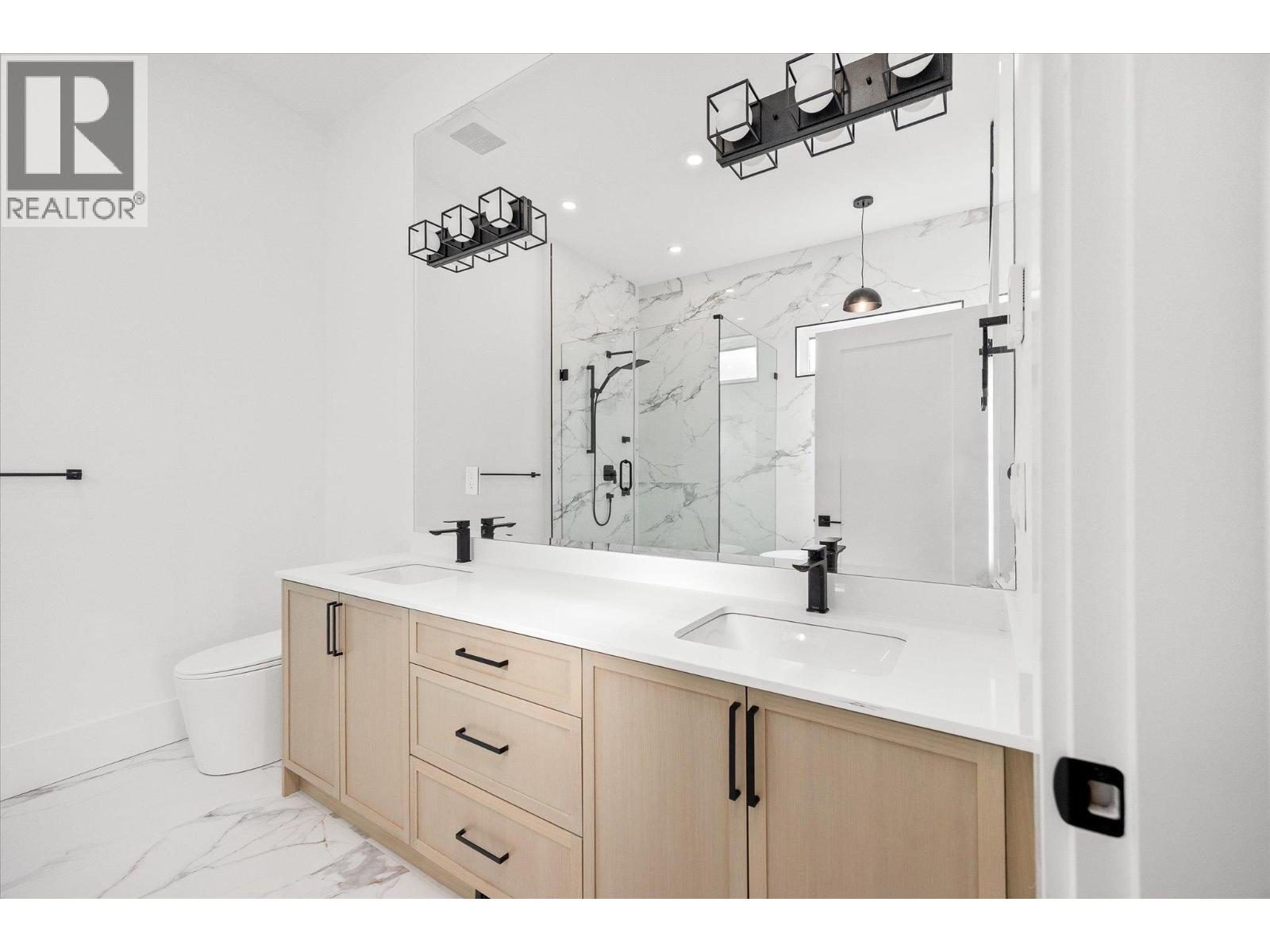  8916 Tavistock Road, Vernon