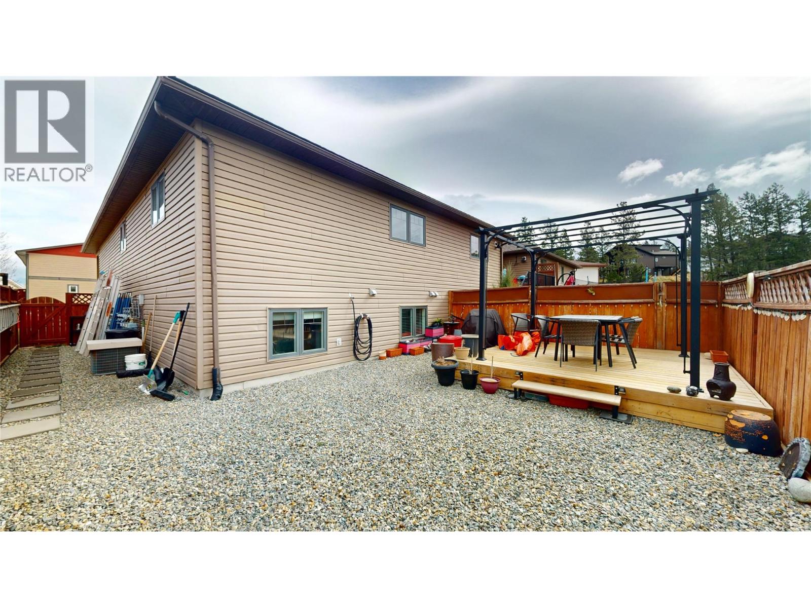 1861 Kelowna Crescent N Unit# A — photo 33