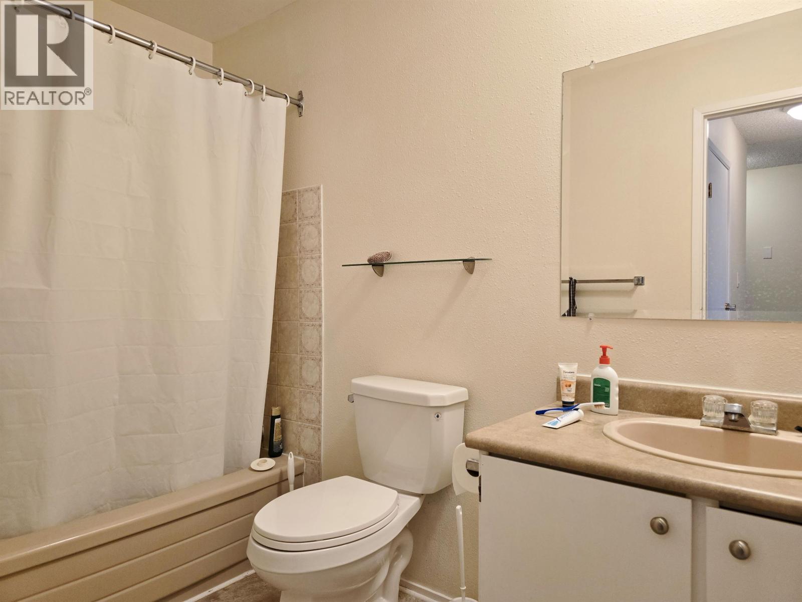 #415 282 N BROADWAY AVENUE - 10