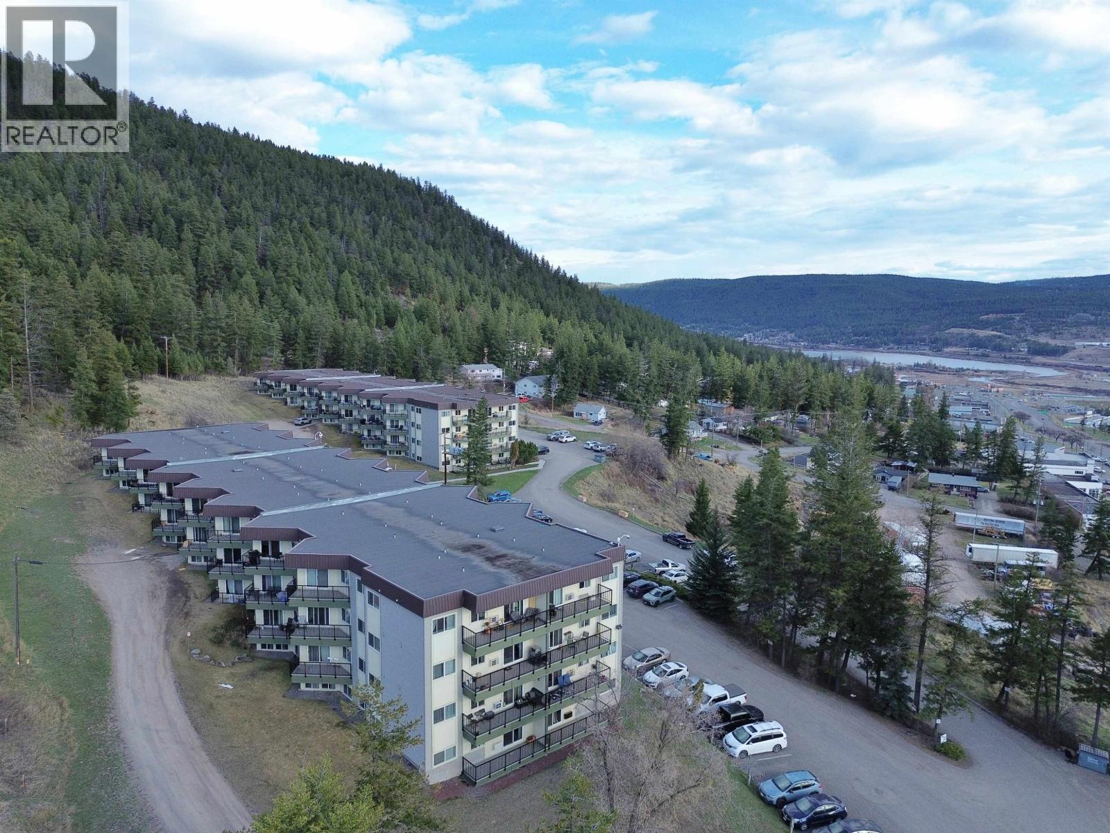 #415 282 N BROADWAY AVENUE - 14