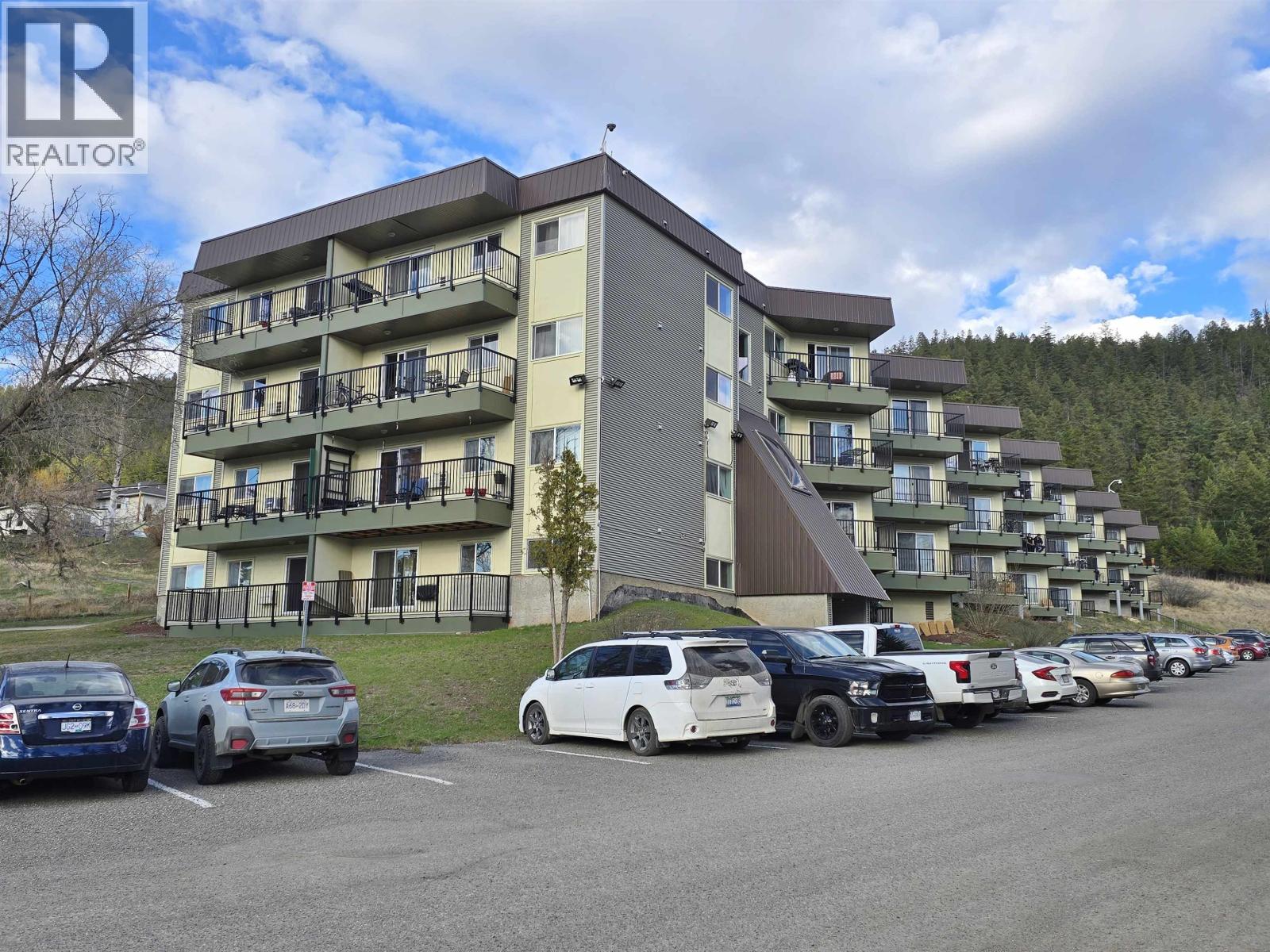 #415 282 N BROADWAY AVENUE - Image 2