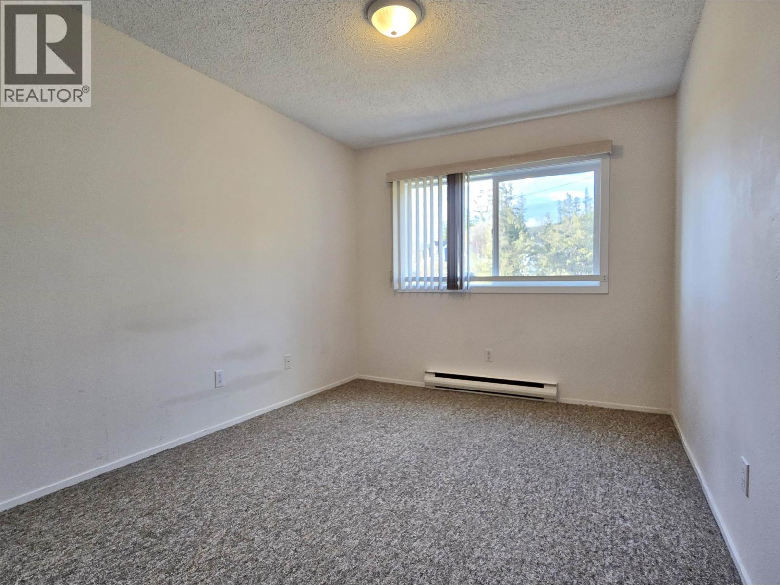 #415 282 N BROADWAY AVENUE - 9