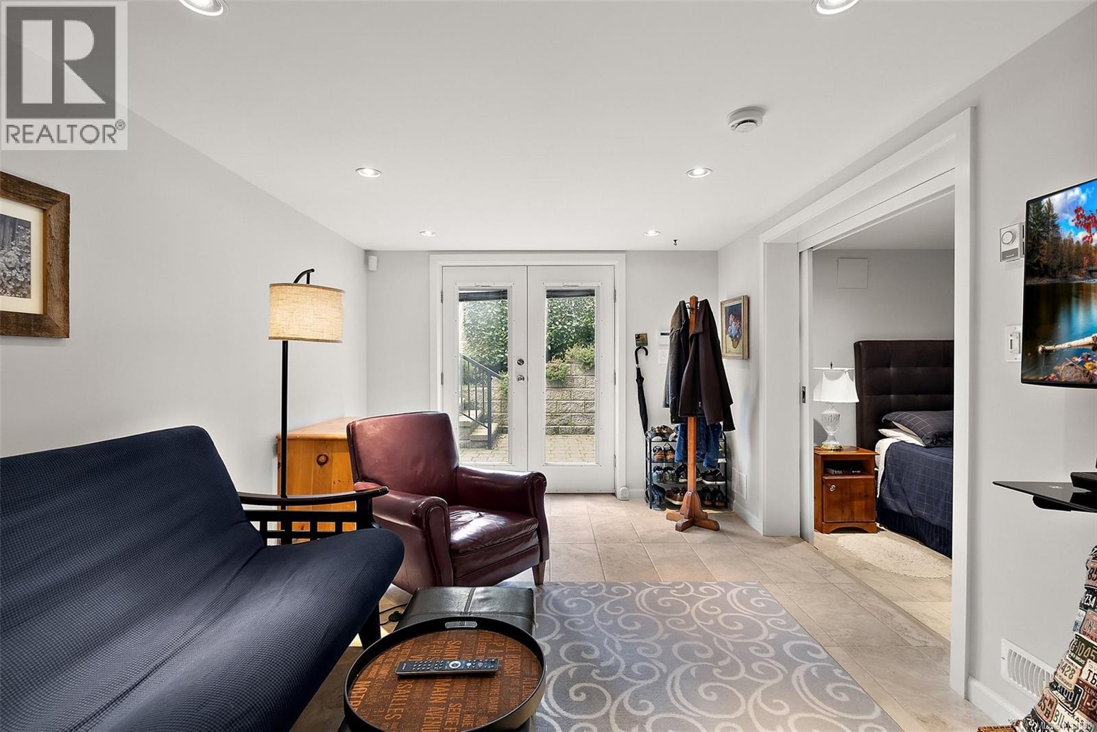 2861 EASTDOWNE RD - 41